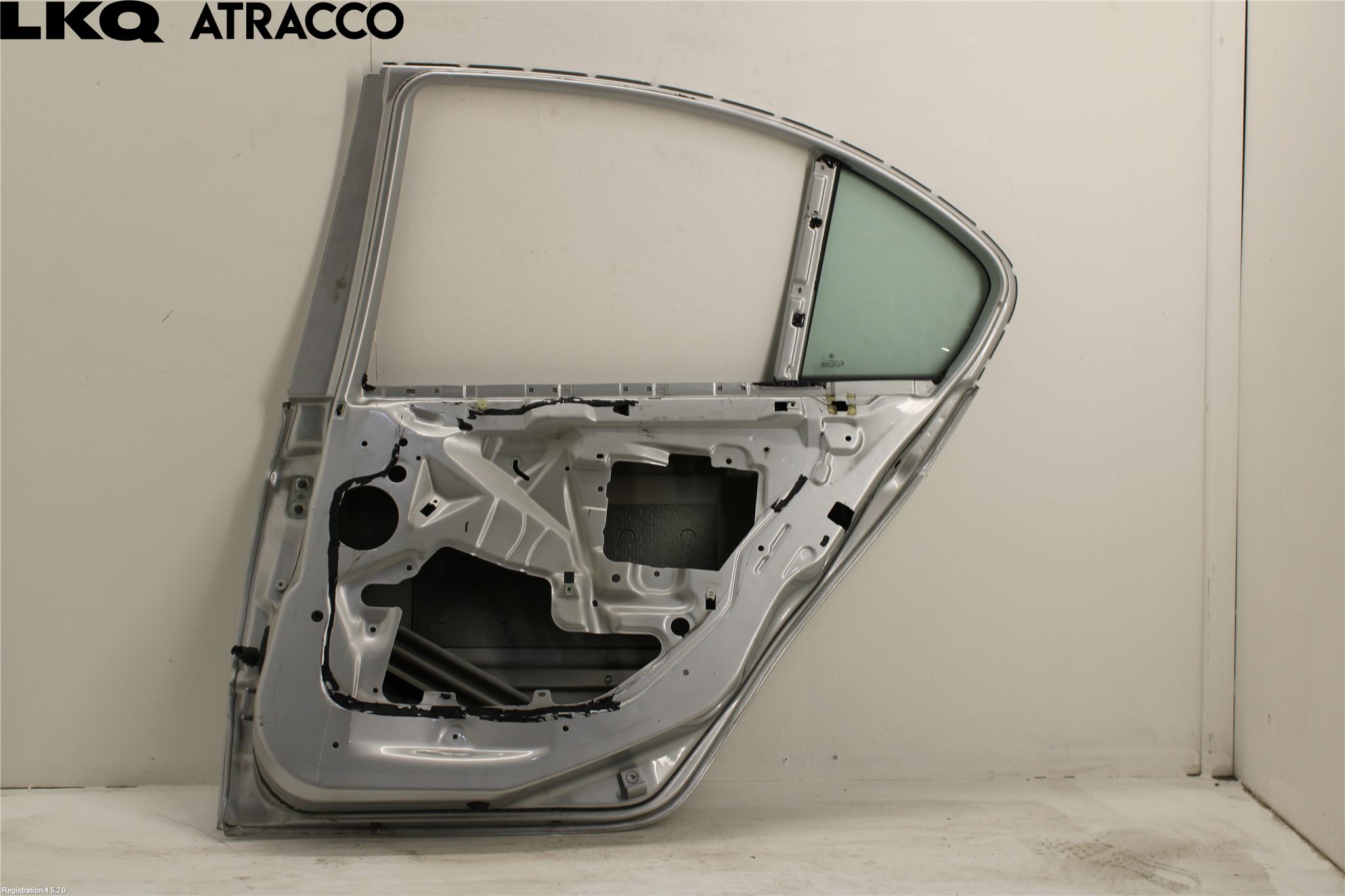 BMW 3 E46      98-05 Dør 4D Bak Høyre