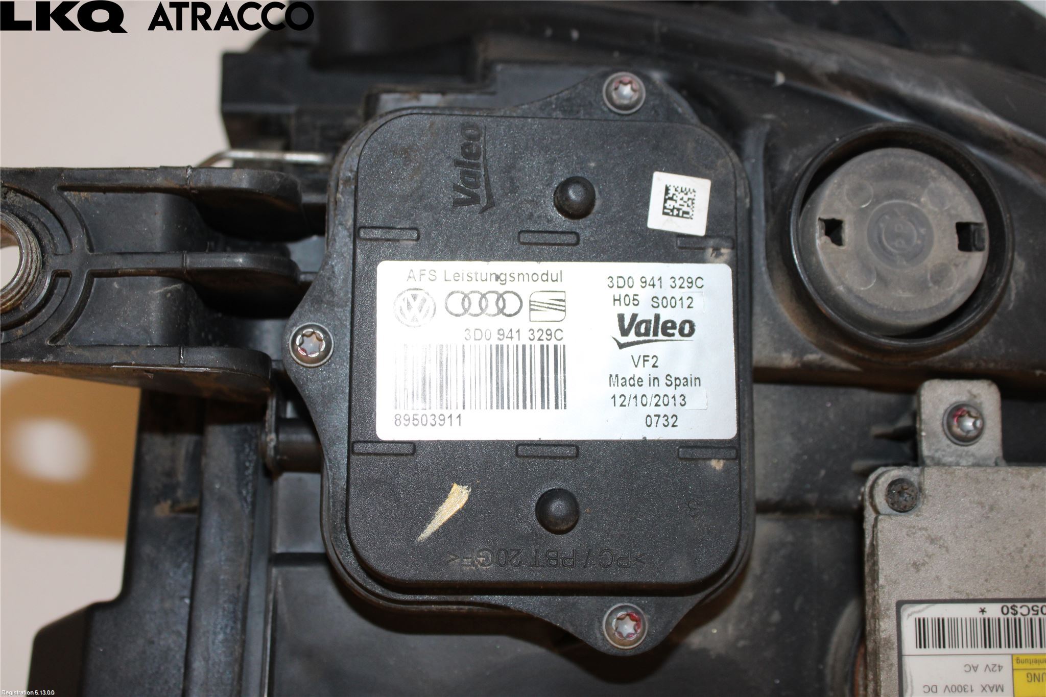 Volkswagen VW CRAFTER 06-16 Frontlykt Høyre
