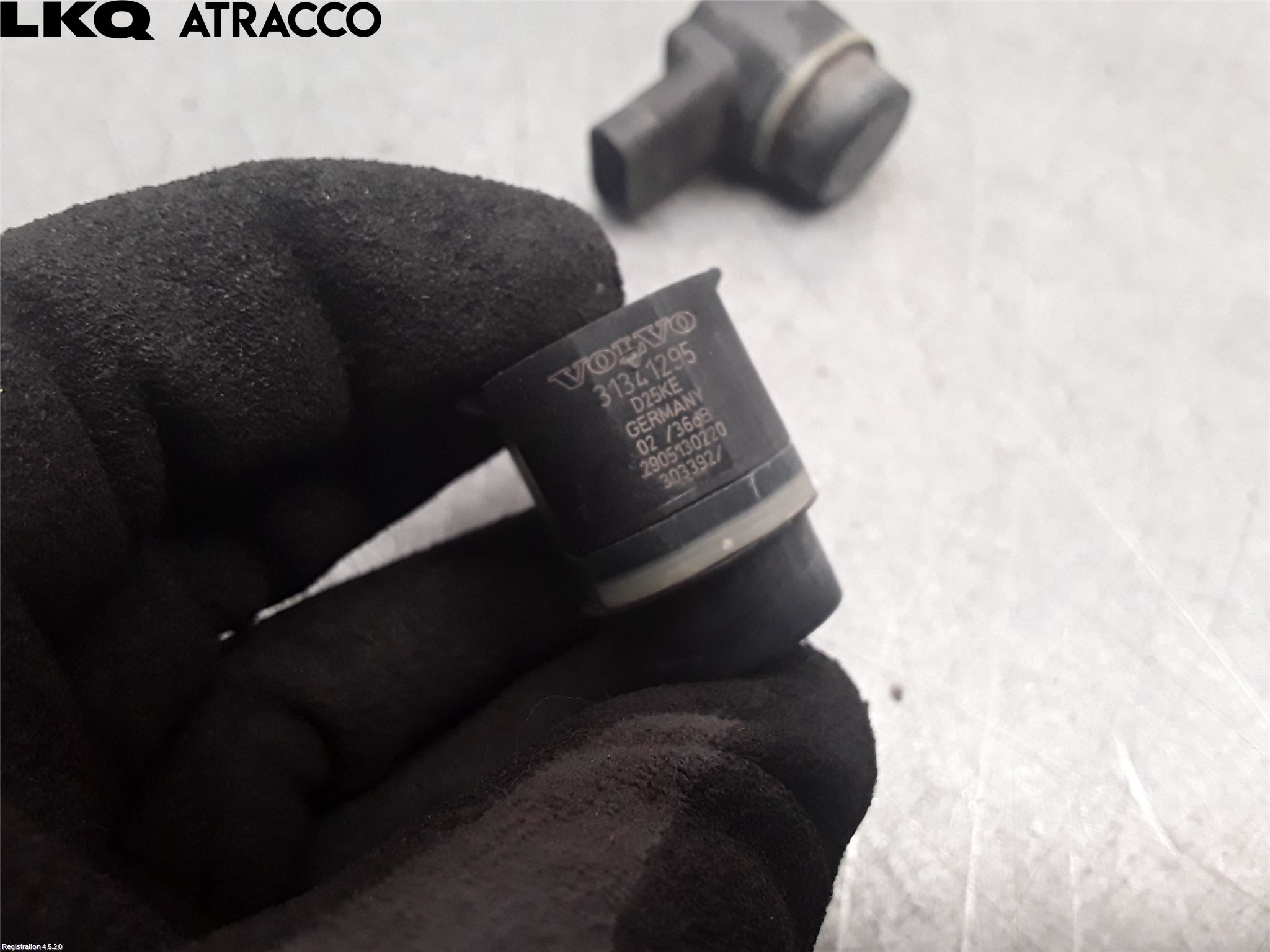 Volvo V40 12-19 Sensor Parkering Front