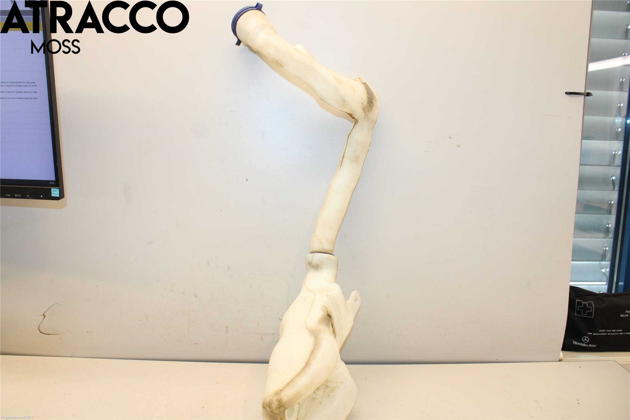 Peugeot 208 12-15 Spylerbeholder Frontrute