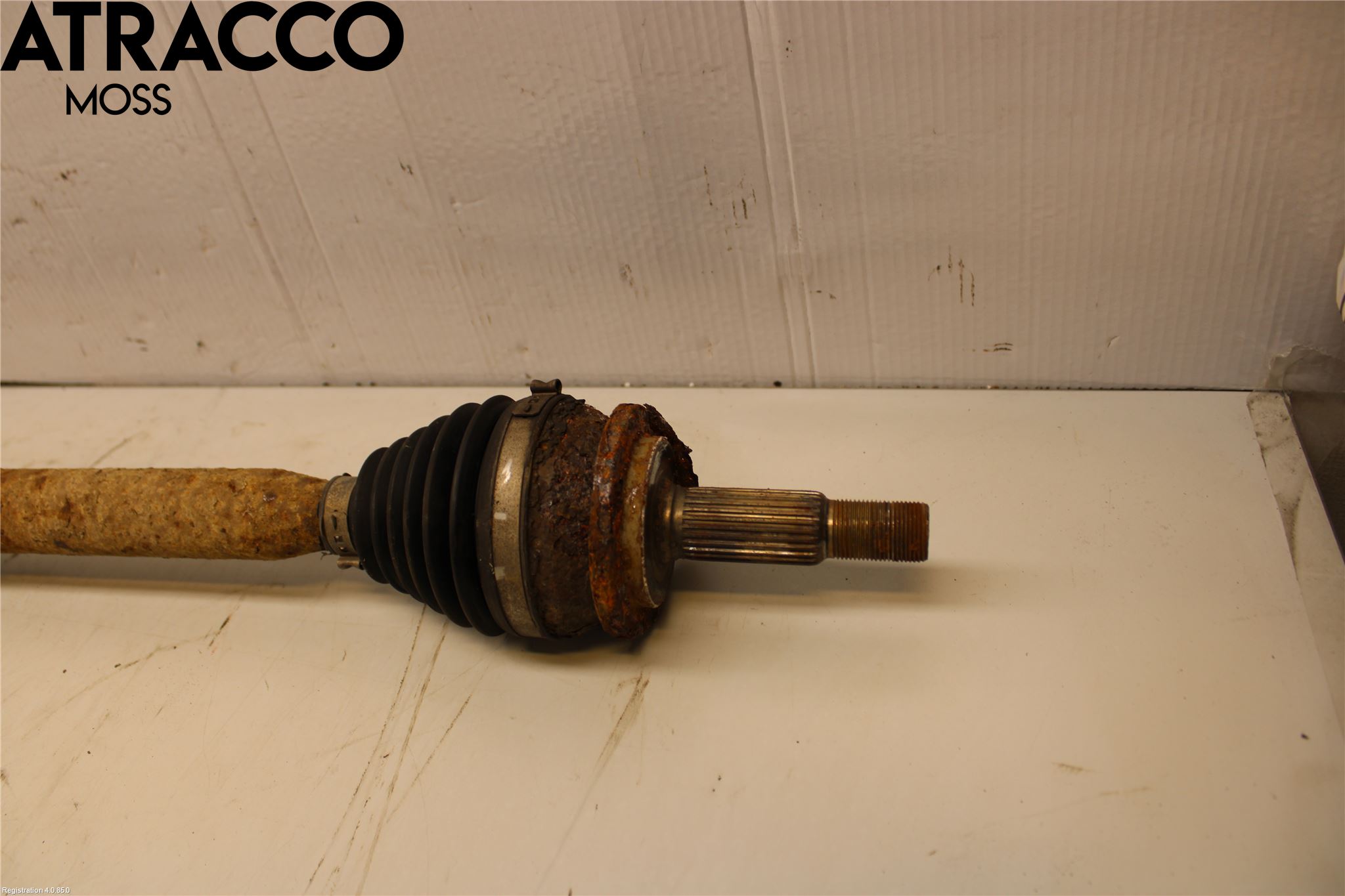 Toyota AVENSIS 09-15 Drivaksel Foran Kompl Høyre