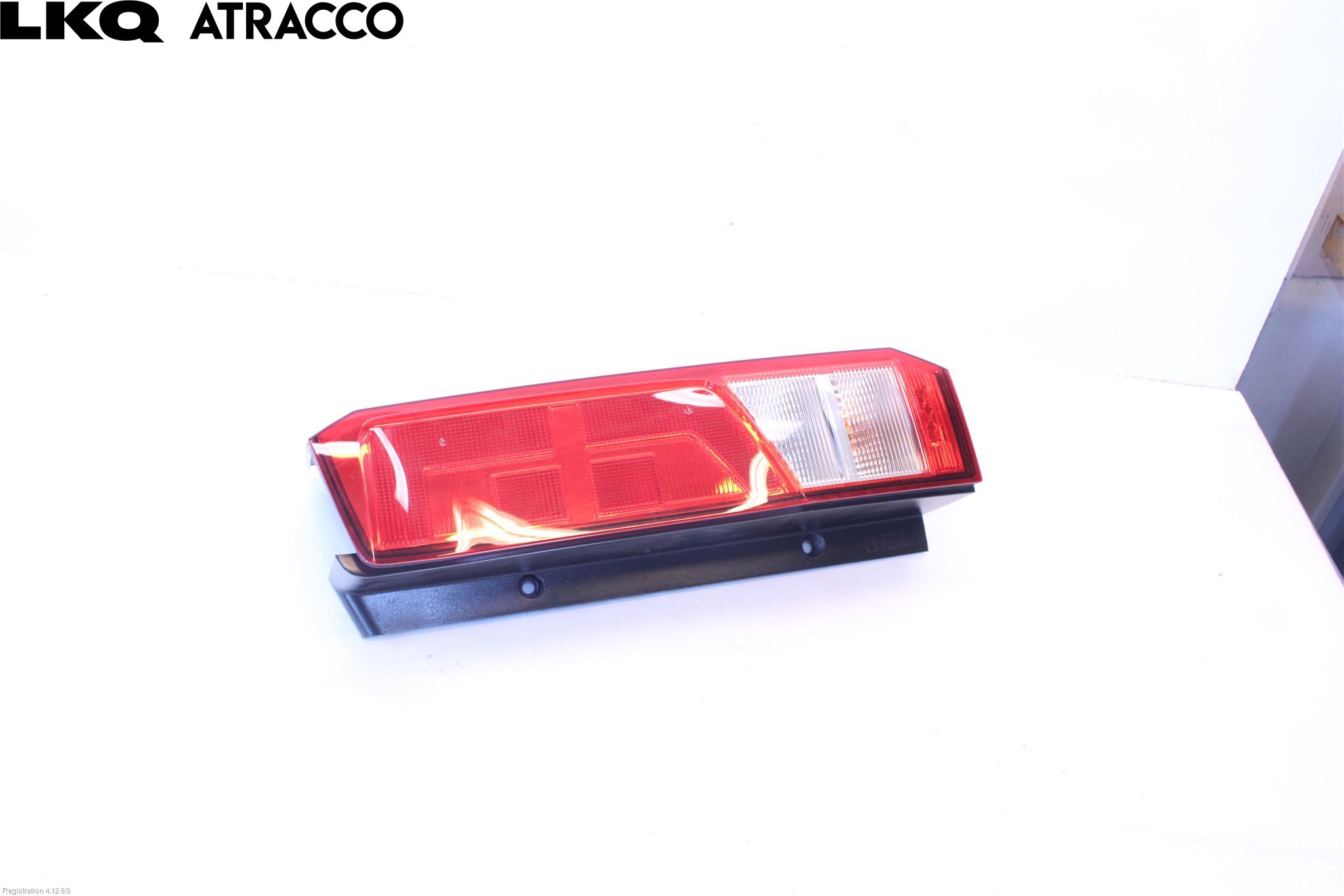 Maxus MAN TGE Baklykt Høyre Pæreholder