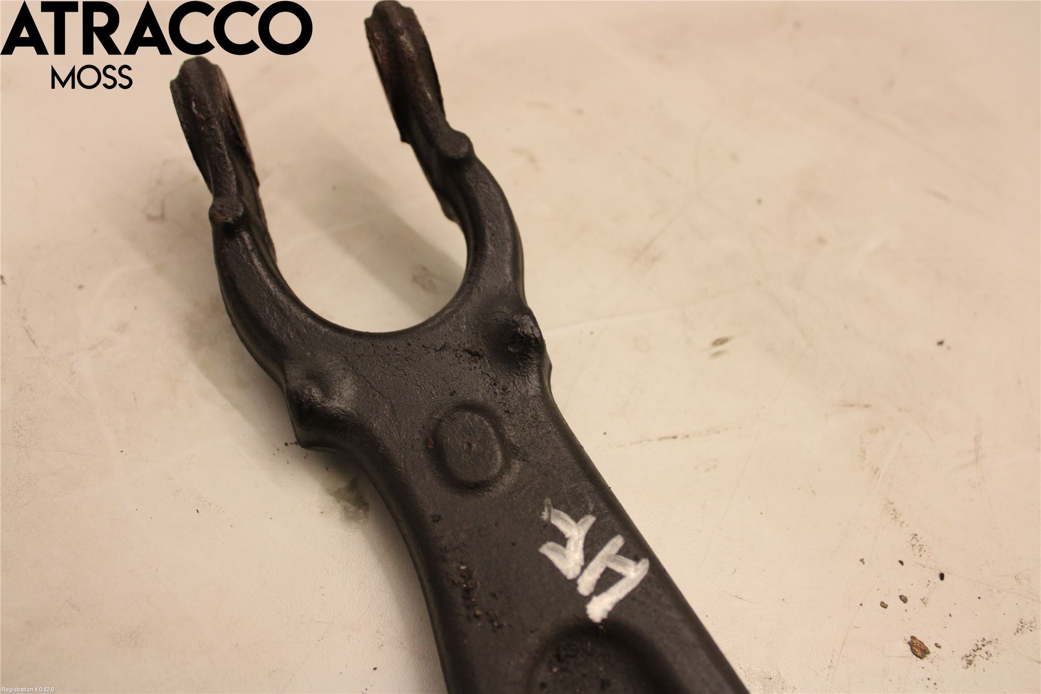 Citroen C5 08-17 Bærearm Foran Høyre Nedre