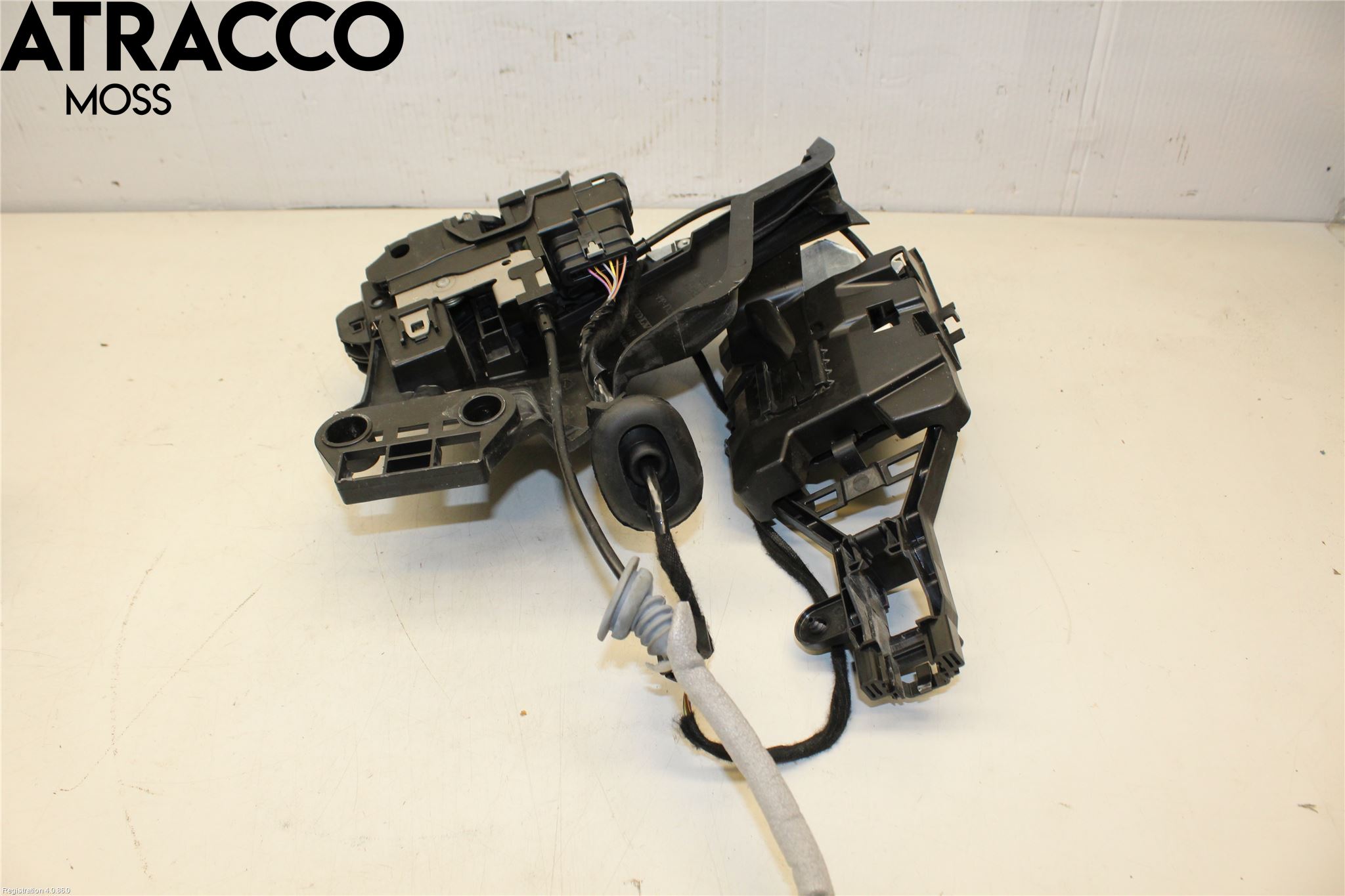 Volvo V90 CROSS COUNTRY 17->> Dørlås - Låsekasse