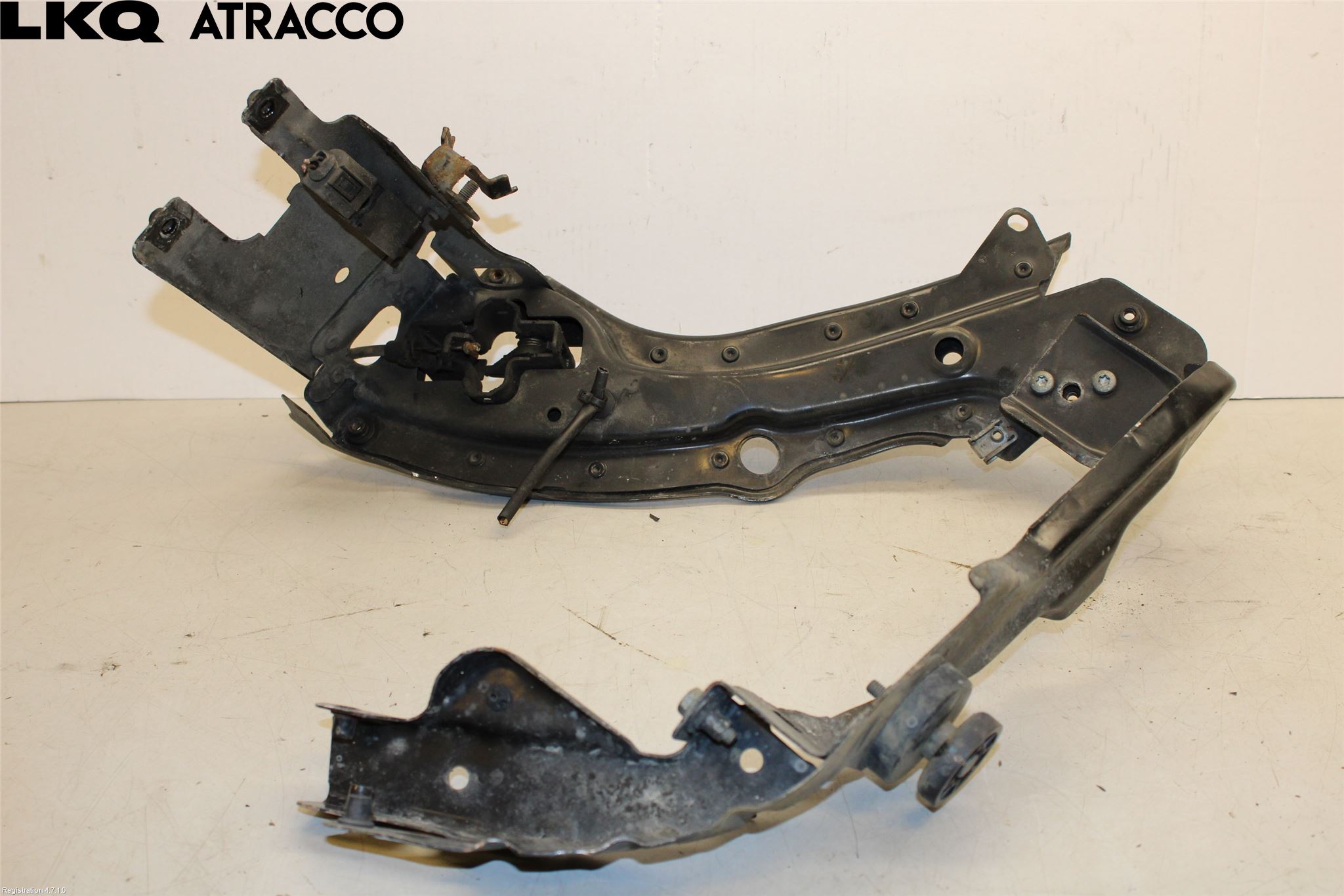 Mercedes-Benz MB E-KLASS (W211) 02-09 Frontlykt Holder-Feste