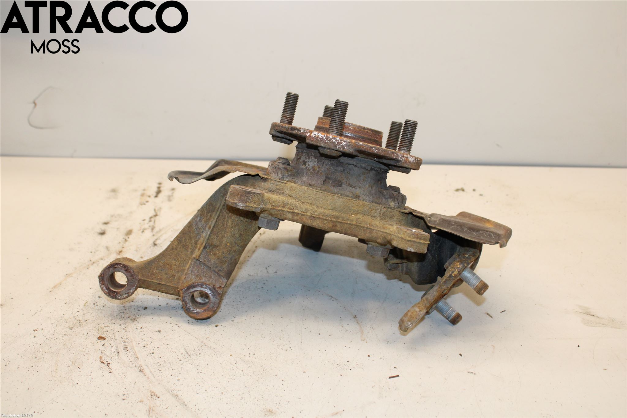 Toyota PRIUS+ ZVW40 12-20 Spindel Vf