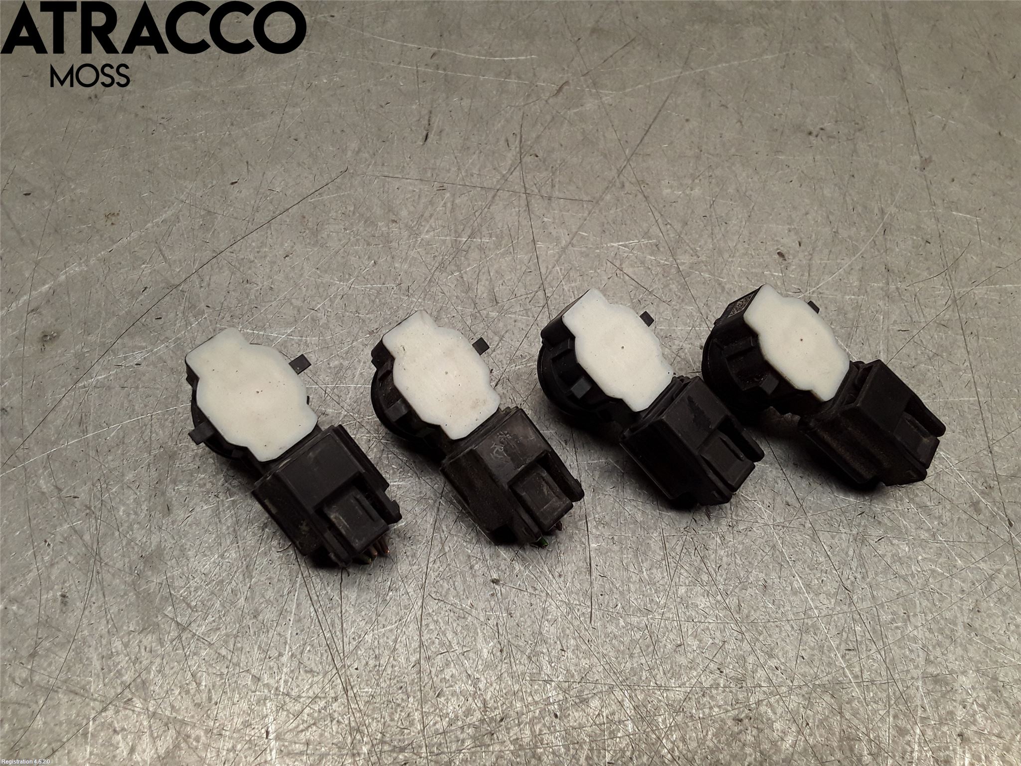 Renault CAPTUR 13-19 Sensor Parkering Front