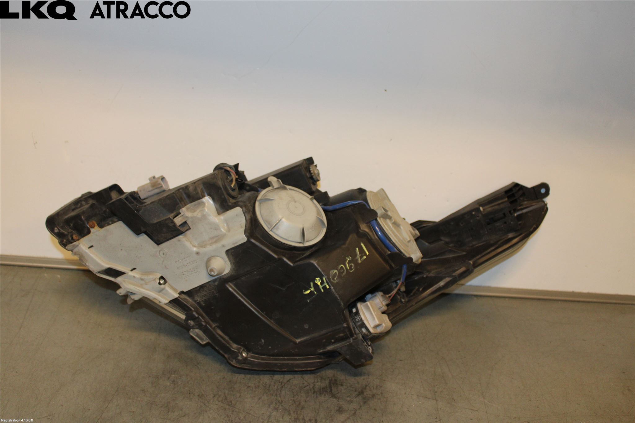 Toyota AVENSIS 09-15 Frontlykt Høyre