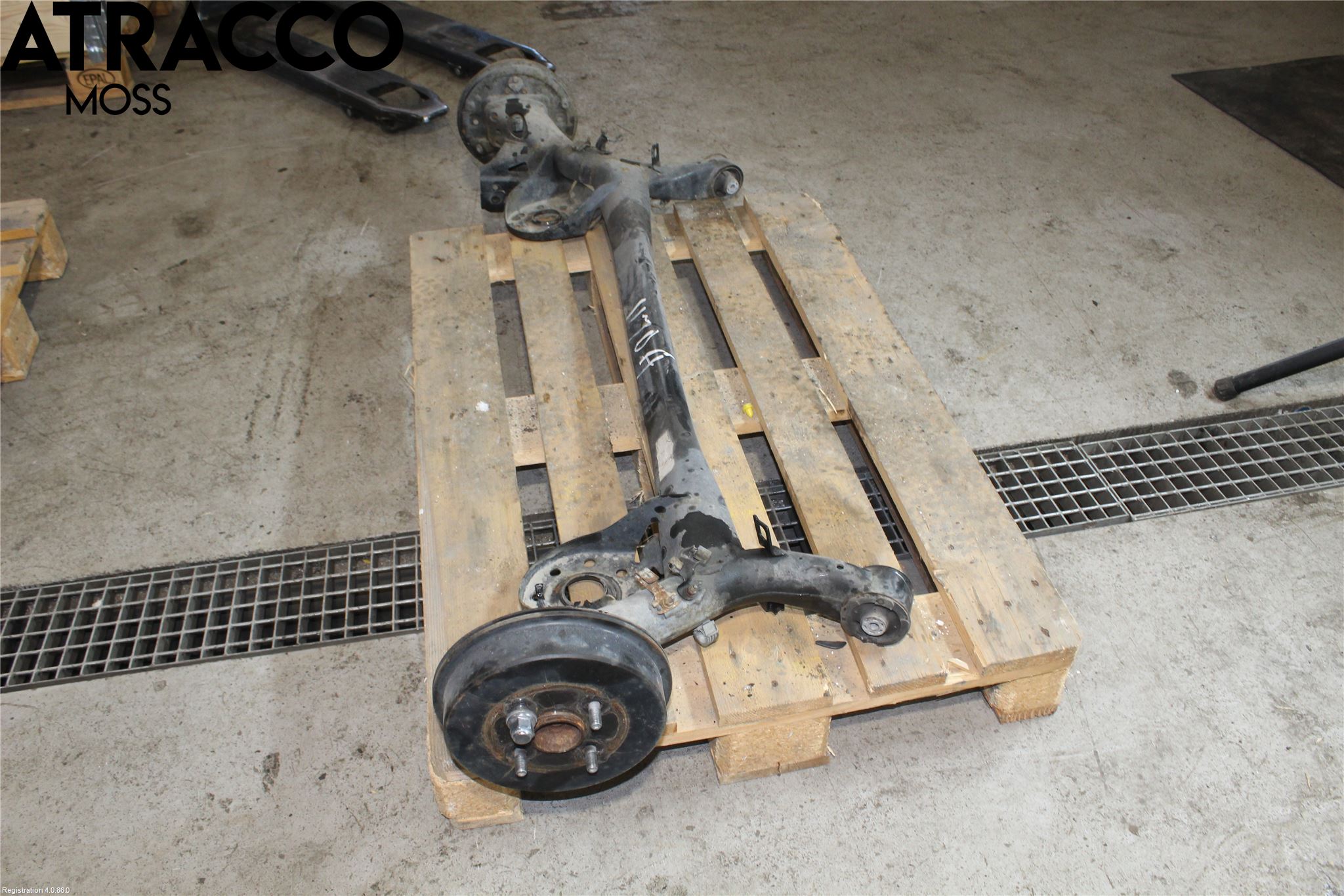 Toyota YARIS XP130 12-14 Bakaksel