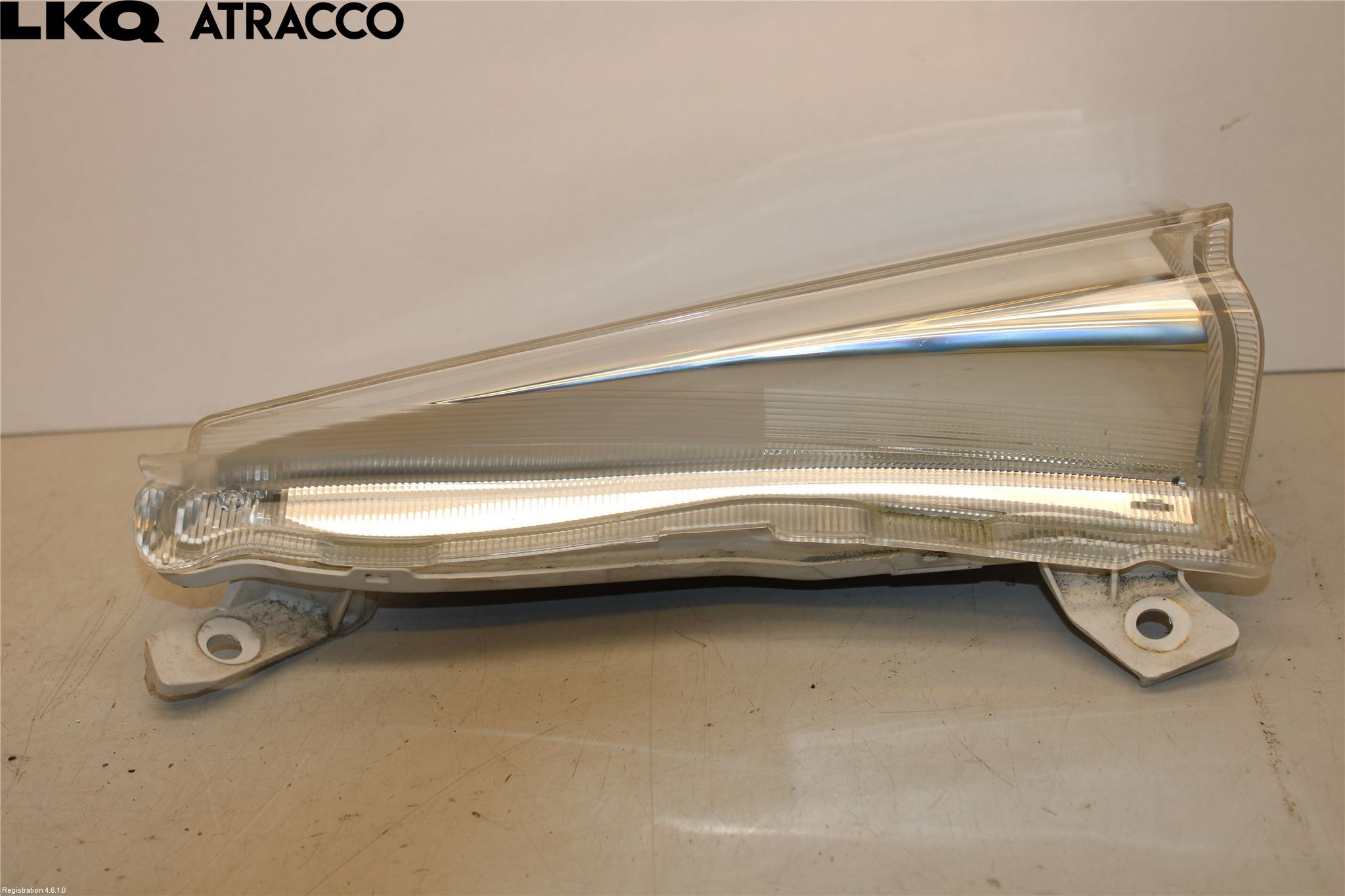 Nissan LEAF 11-17 Frontlykt Hus Venstre