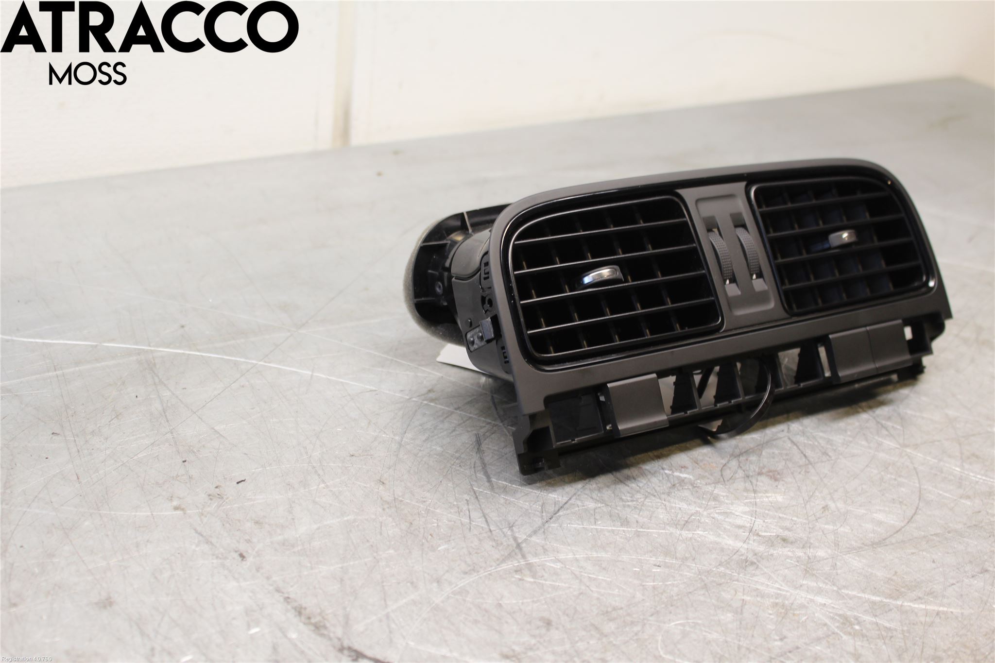 Volkswagen VW POLO 10-17 Dashbord Kanal - Dyse