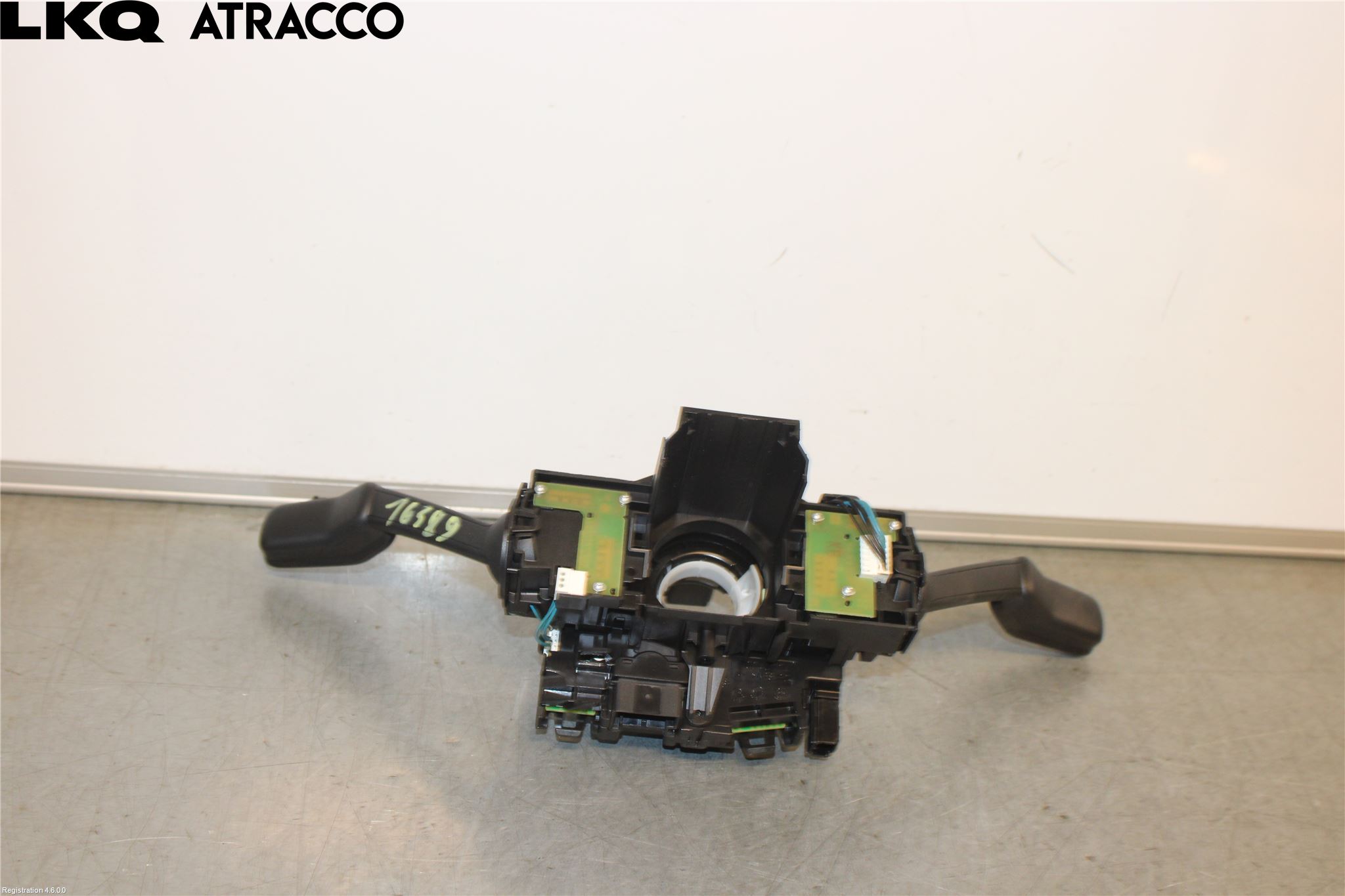 Volkswagen VW GOLF / E-GOLF VII 13-20 Bryter Ratt Kombi H Og V