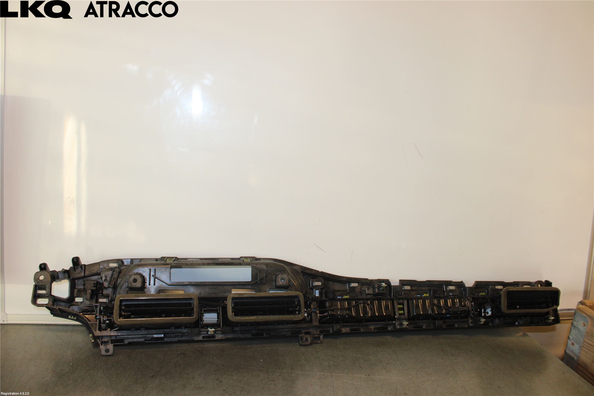 Audi A4/S4 B9 16-19 Dashbord Kanal - Dyse