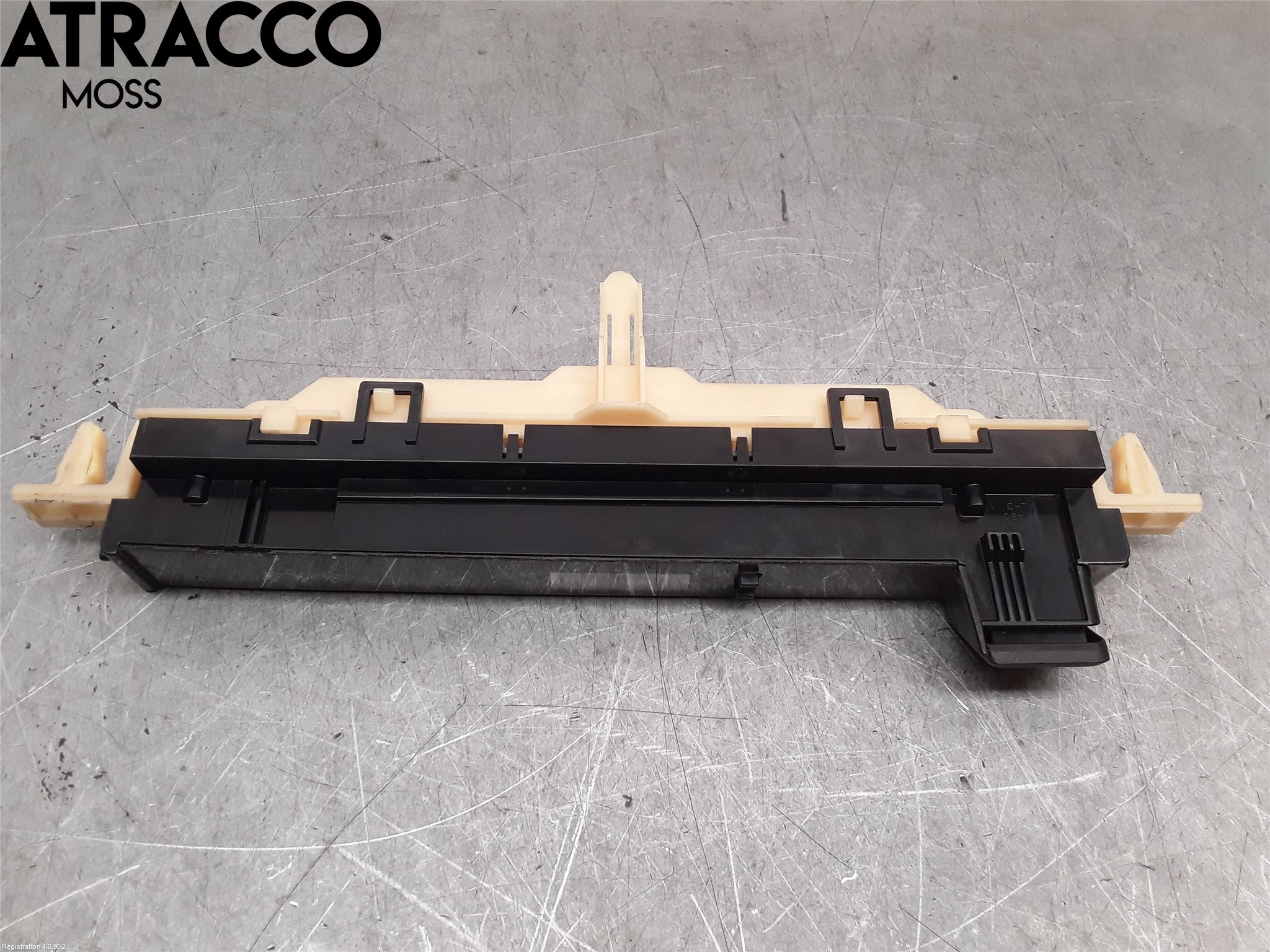 Toyota RAV4 13-18 Instr Klokke