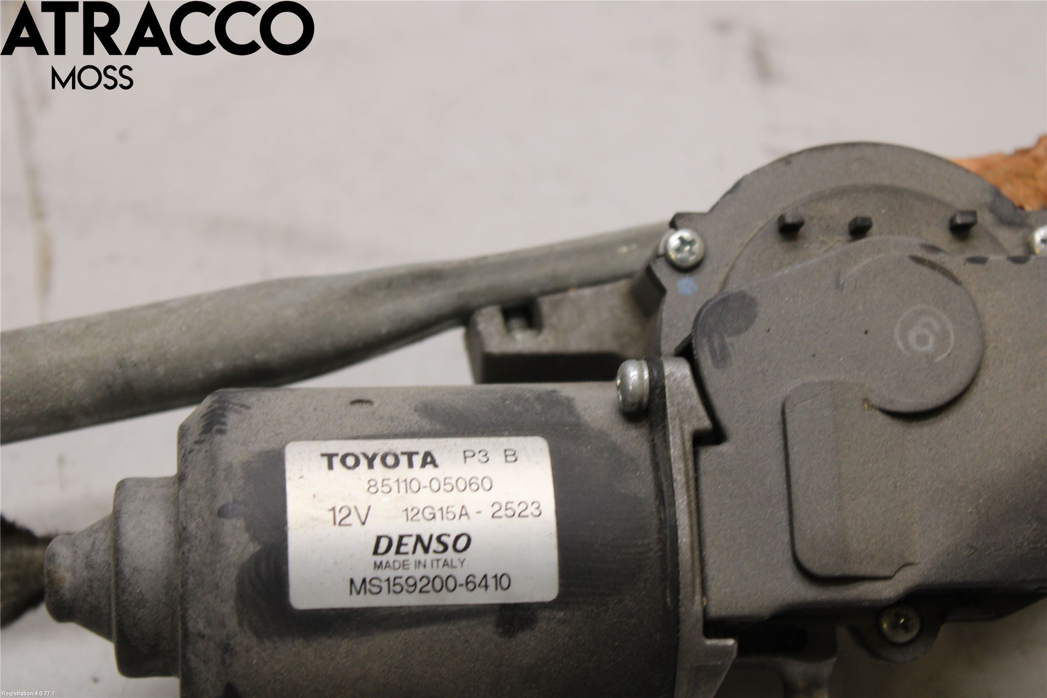 Toyota AVENSIS 03-06 Viskermotor Frontrute