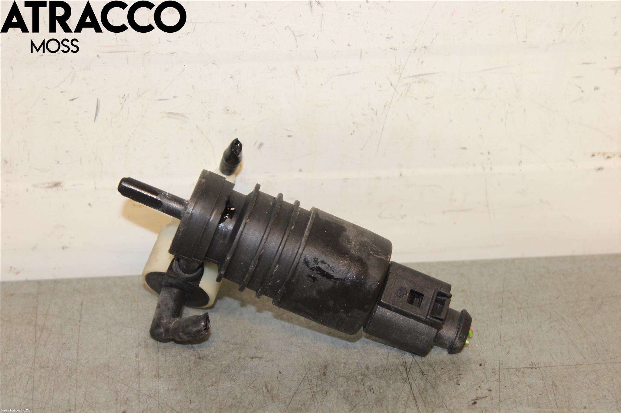 Volkswagen VW POLO 02-05 Spylerpumpe Frontrute