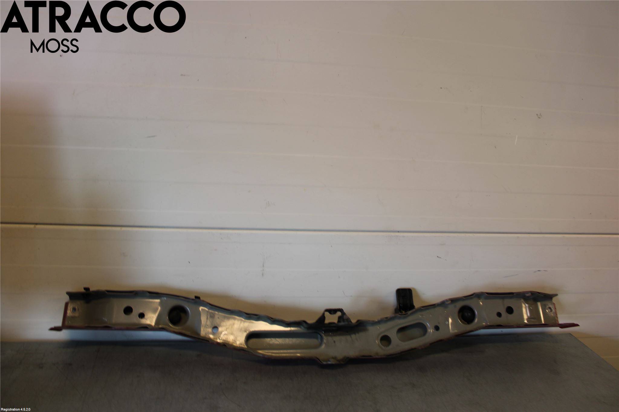 Toyota AURIS 13-19 Panserlåsplate-Bjelke