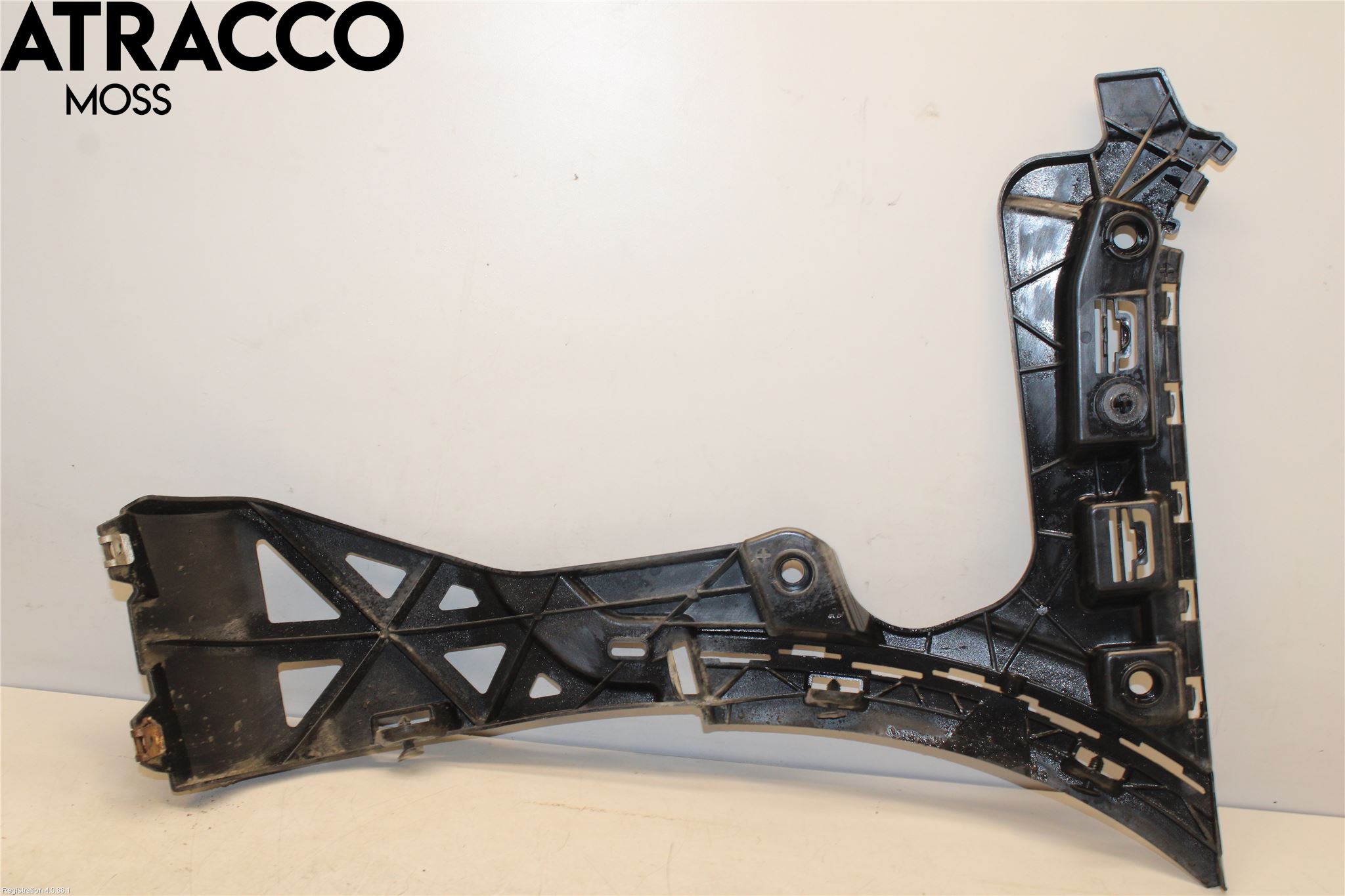 Mercedes-Benz MB GLC-KLASS (X253/C253) 15-22 Støtfangerfeste Bak Venstre