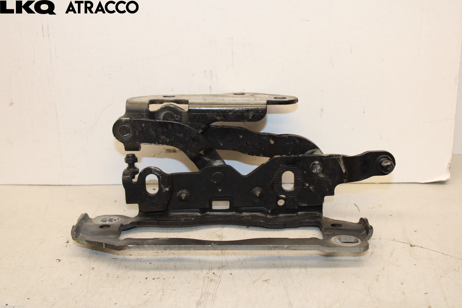 Mercedes-Benz MB C-KLASS (W204) 07-15 Panser Hengsel - Hengsler
