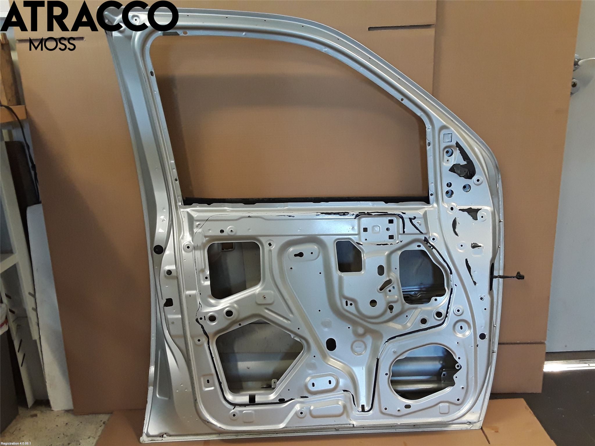 Nissan NAVARA 05-16 Dør 4D Foran Høyre