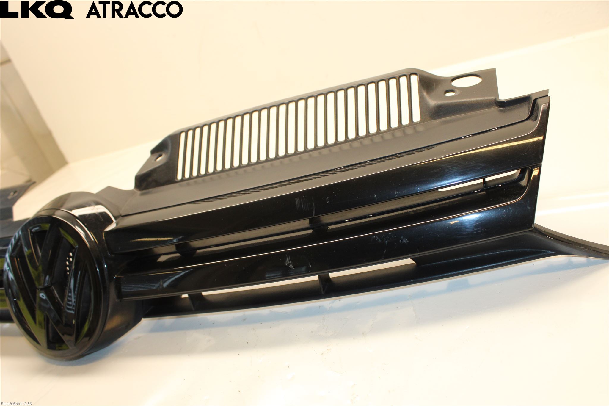 Volkswagen VW GOLF VI 09-13 Grill Komplett