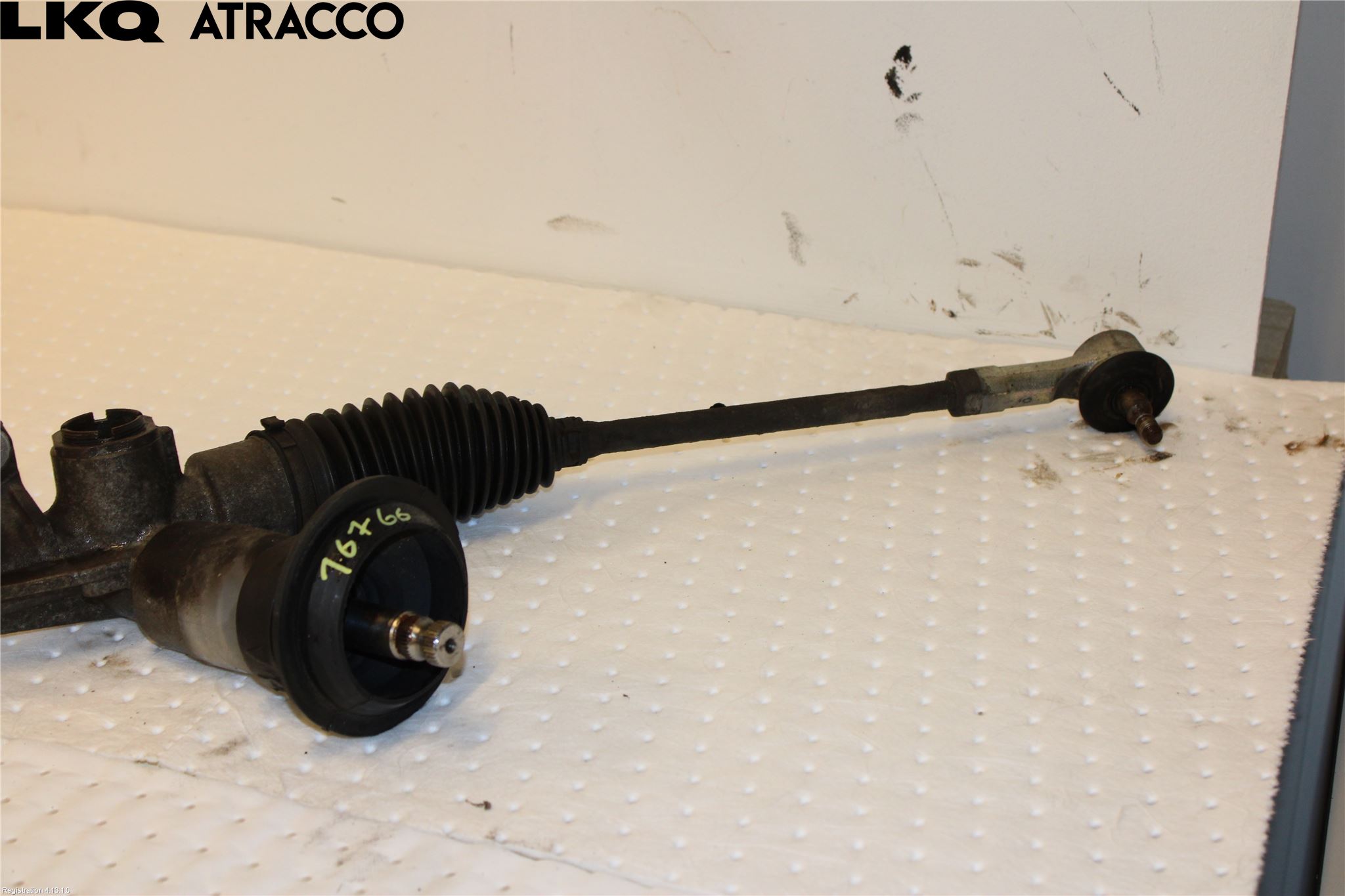 Mitsubishi OUTLANDER 13-21 Servo Snekke - Tannstang