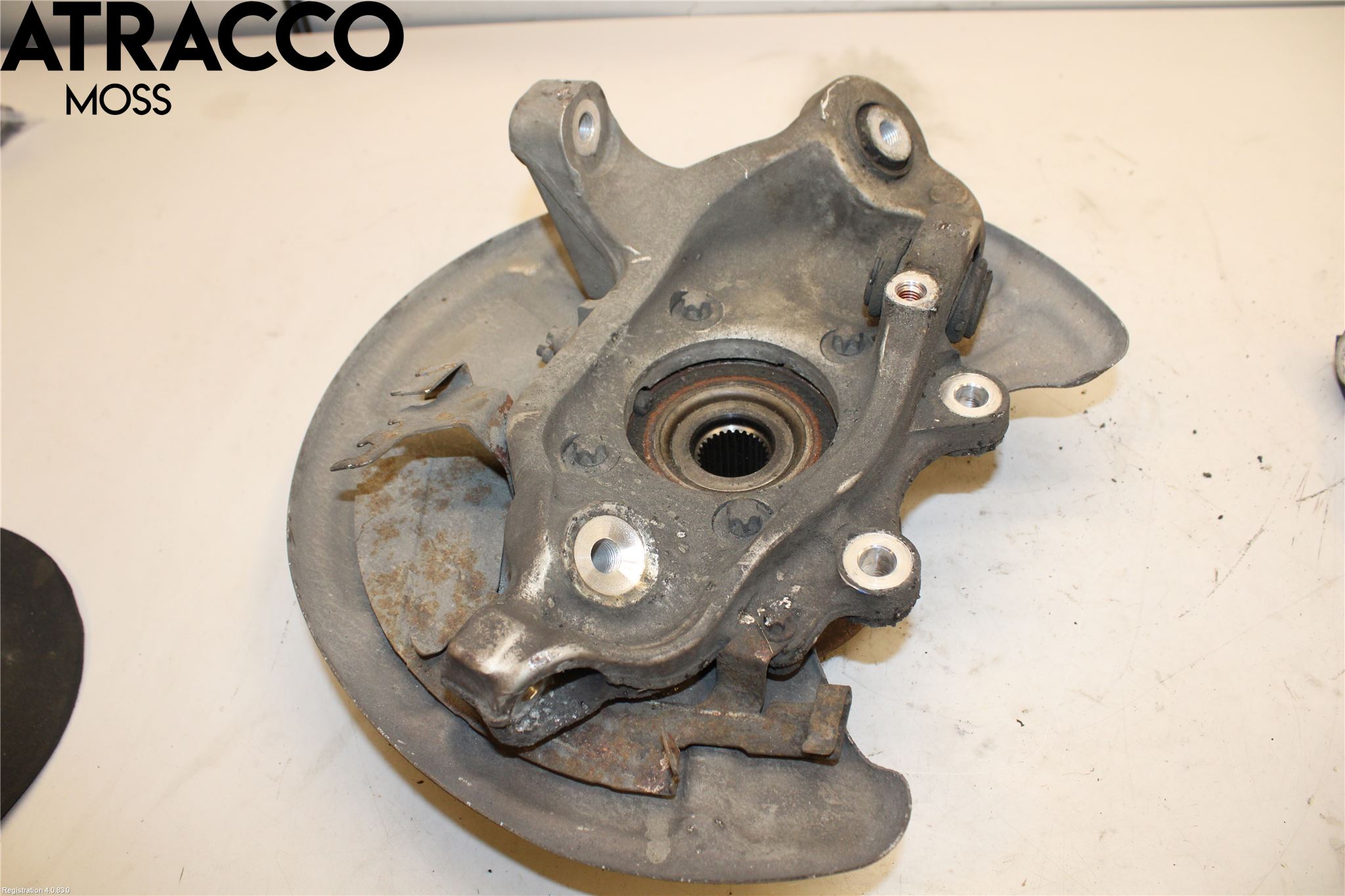 Mercedes-Benz MB C-KLASS (W205) 14-21 Spindel Vb