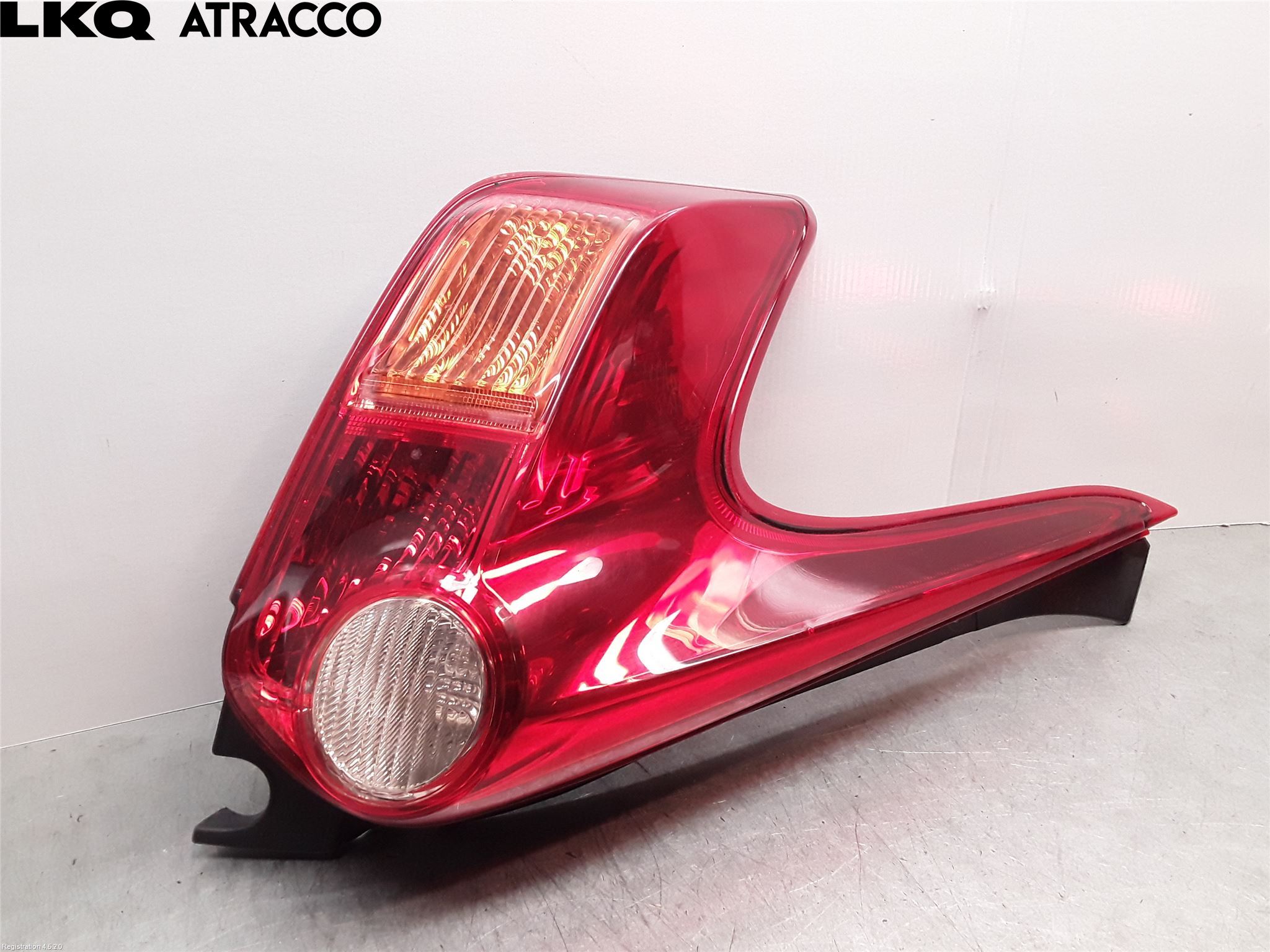 Nissan JUKE 10-14 Baklykt Venstre