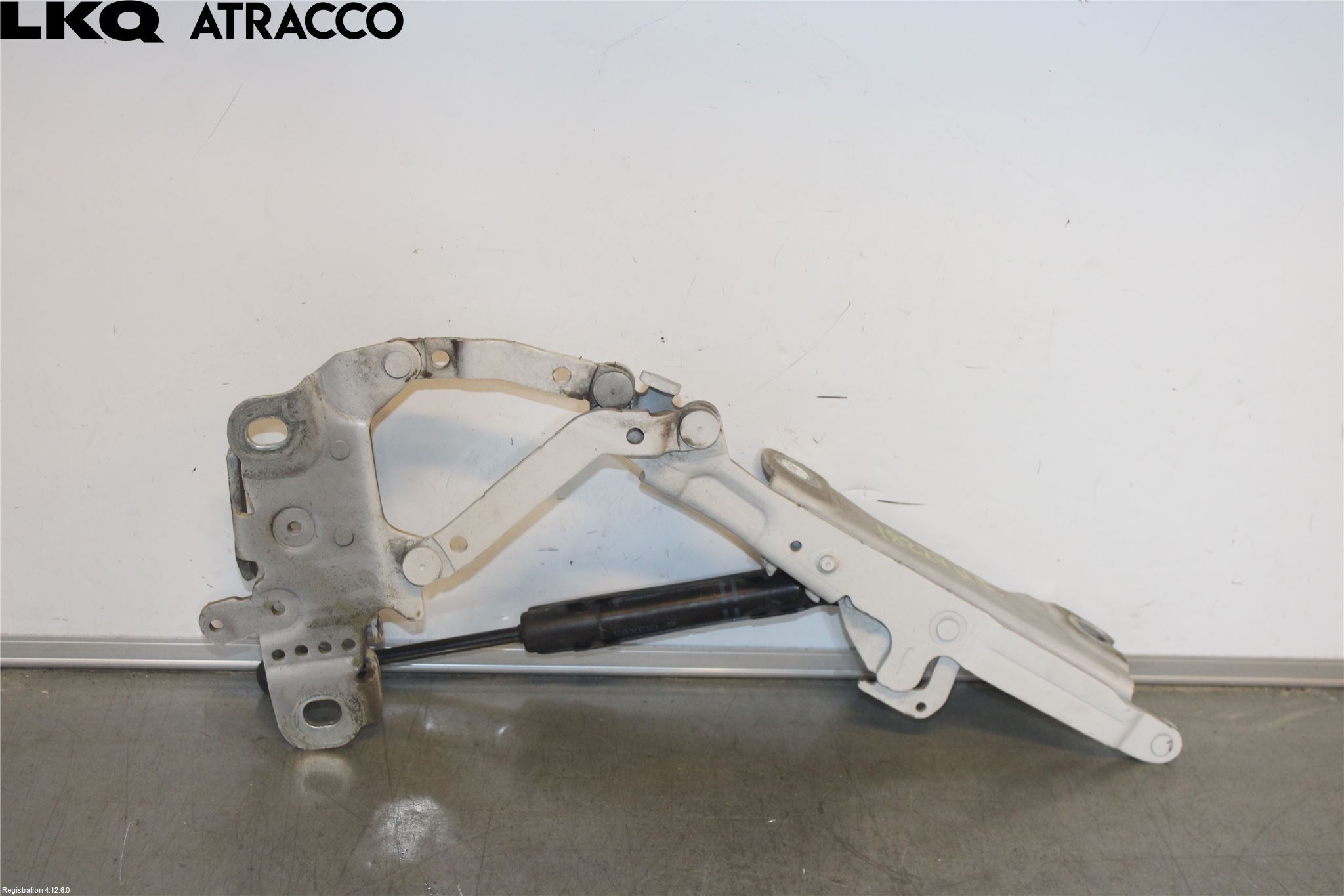 BMW 3 F30/F31/F80 12-19 Panser Hengsel - Hengsler