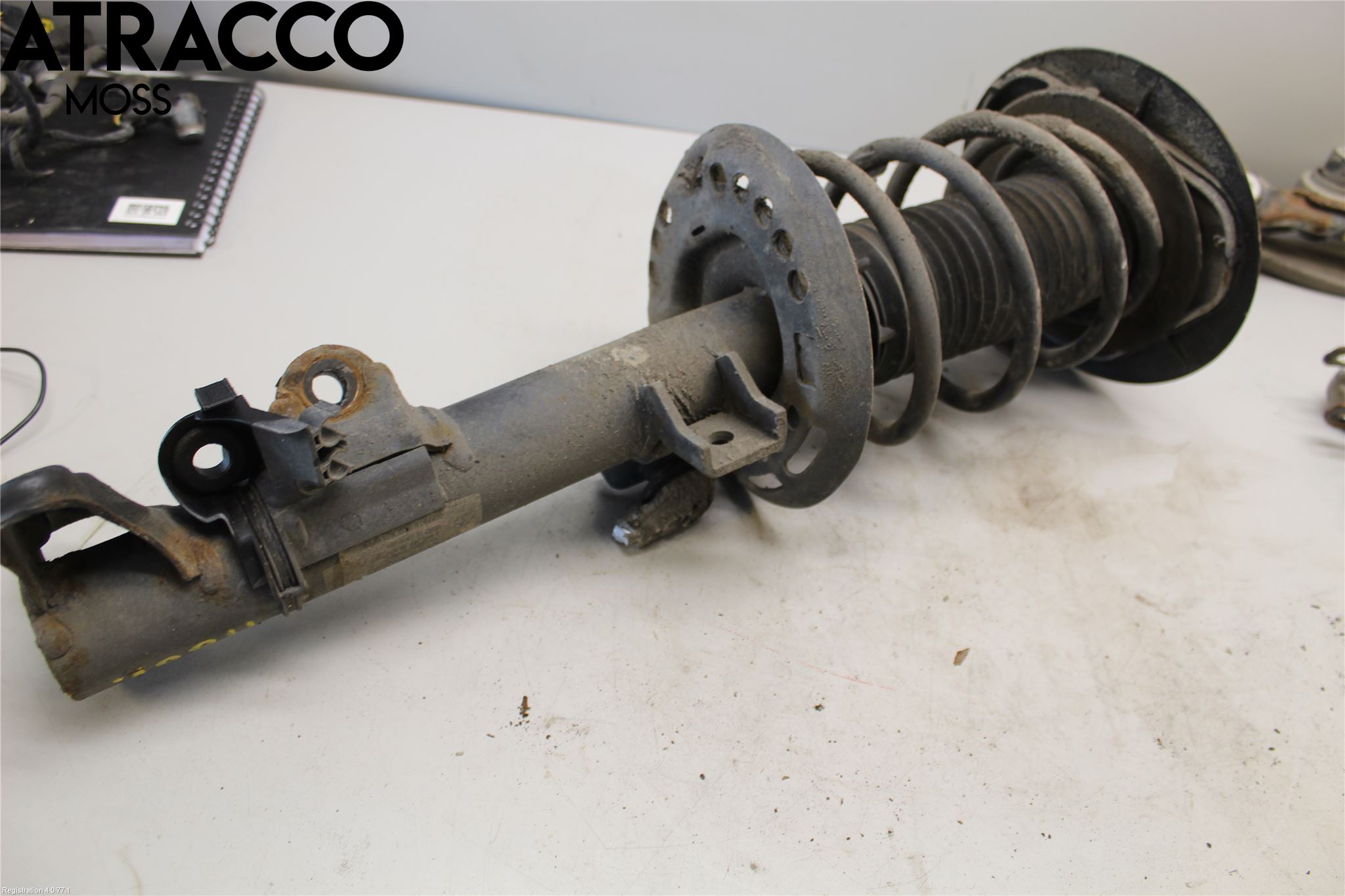 Mercedes-Benz MB E-KLASS (W212) 09-16 Fjærbein Foran Høyre