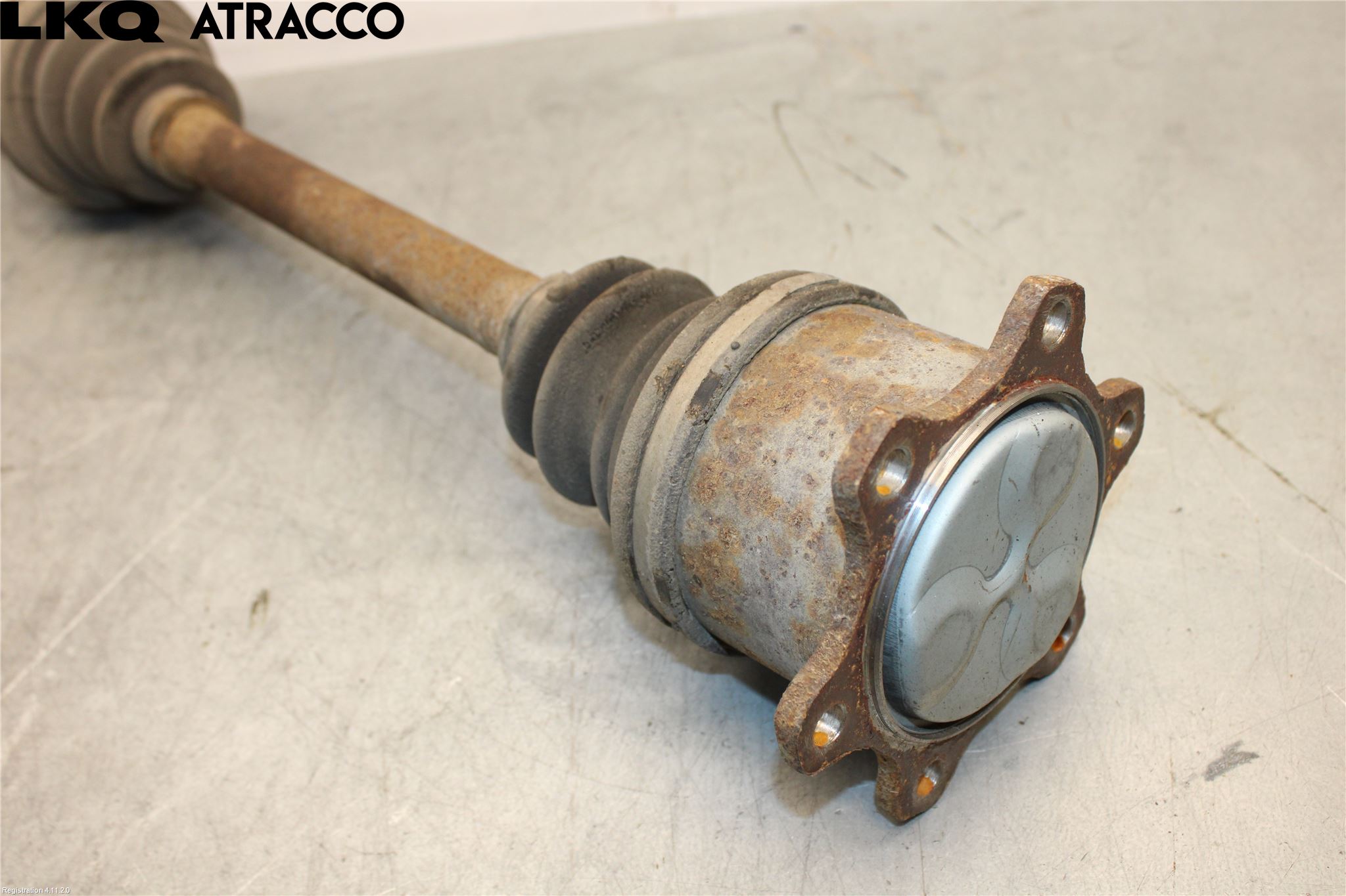 Toyota HI-ACE 06-12 Drivaksel Bak Kompl Venstre