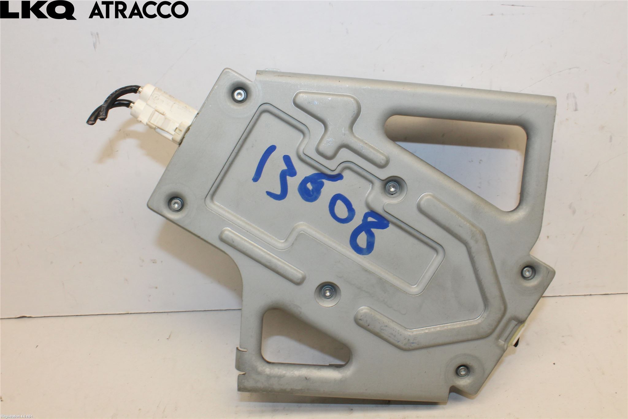 Tesla MODEL S 13- Stereo Radio