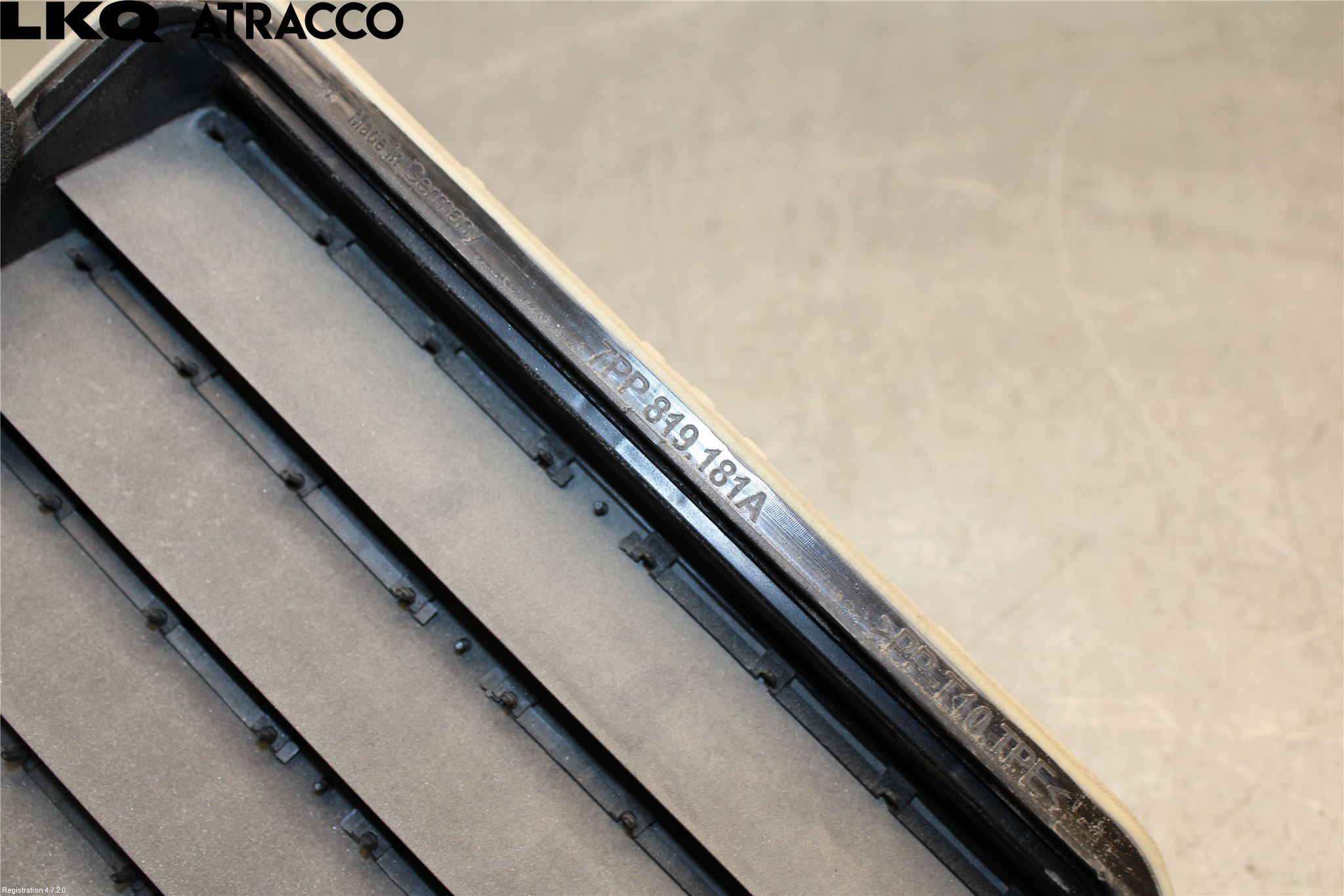 Porsche TAYCAN 20- Dashbord Kanal - Dyse