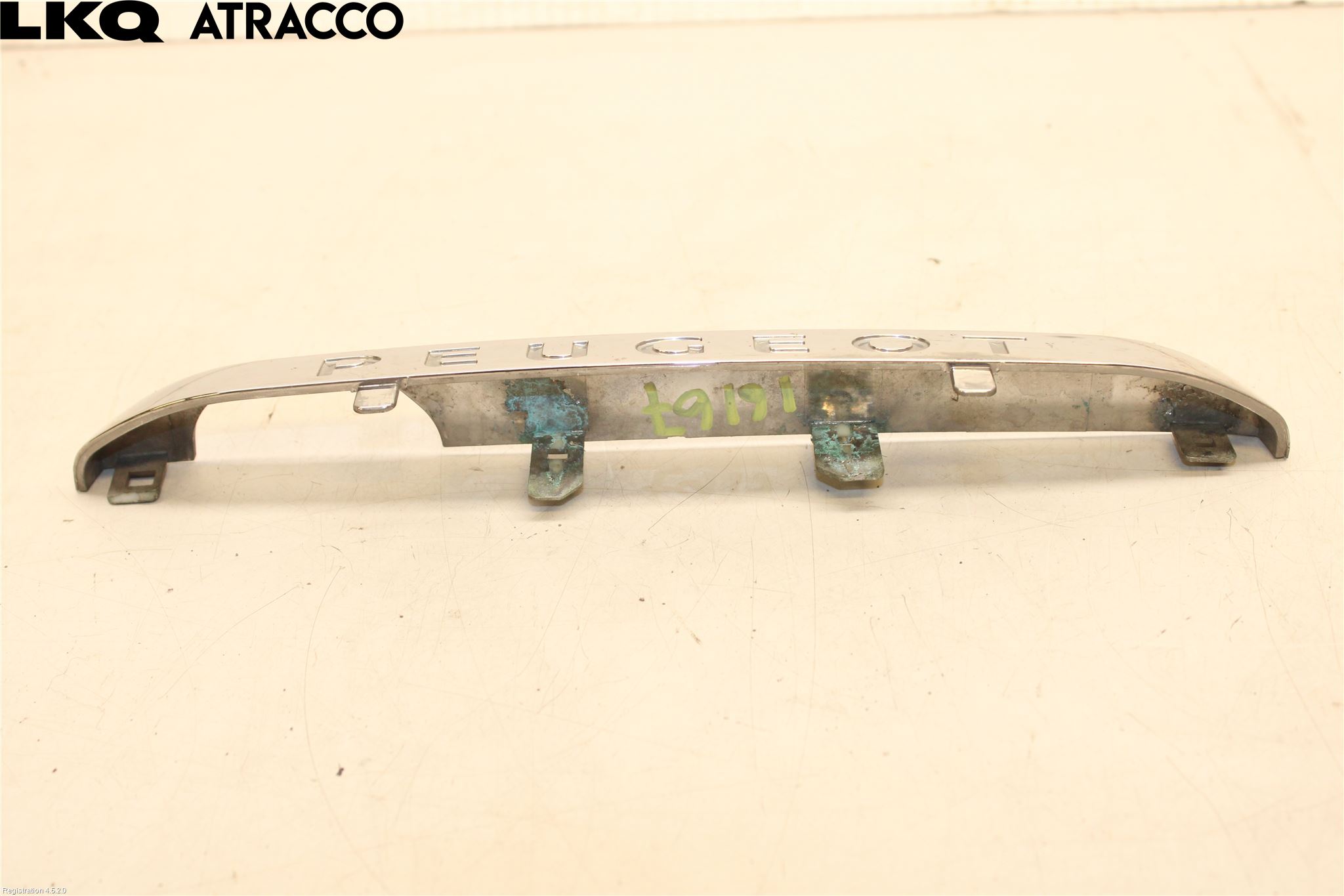 Peugeot 2008 13-20 Emblem