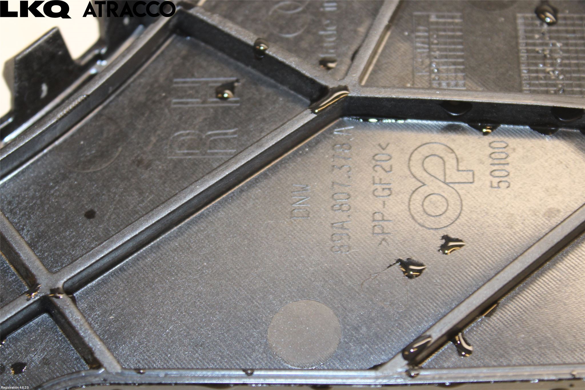 Audi Q4 E-TRON FZ 22- Støtfangerfeste Bak Høyre