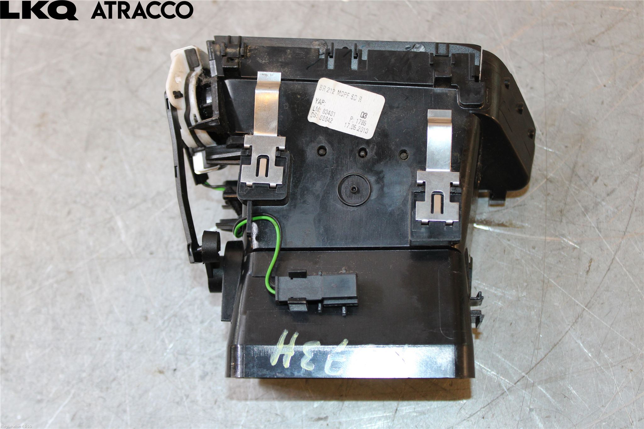 Mercedes-Benz MB E-KLASS (W212) 09-16 Dashbord Kanal - Dyse