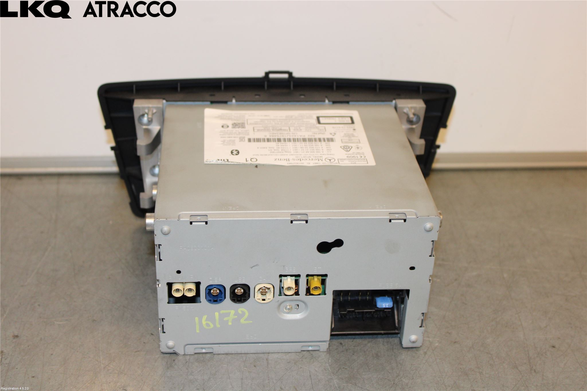 Mercedes-Benz MB ML/GLE-KLASS (W166) 12-18 Stereo Radio Med Cd