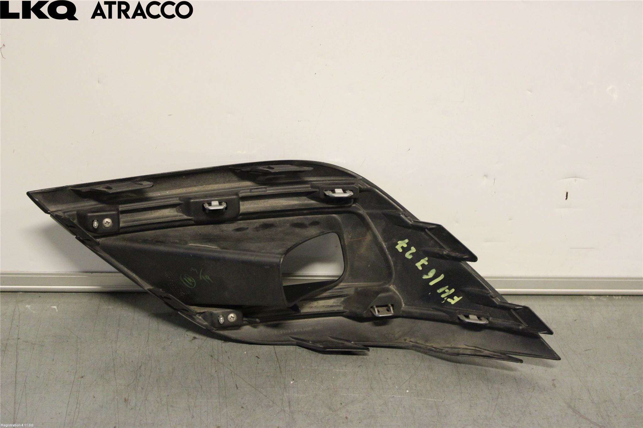 Mitsubishi OUTLANDER 13-21 Frontlykt Kurve-Tåkelys Ramme