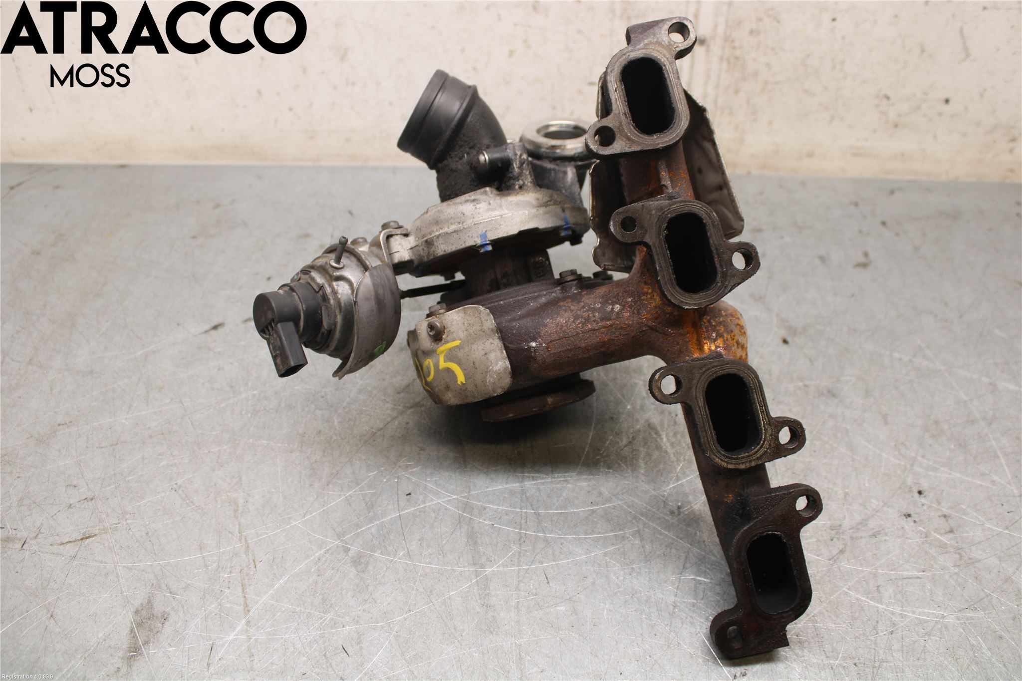 Volkswagen VW CADDY 11-15 Turboaggregat