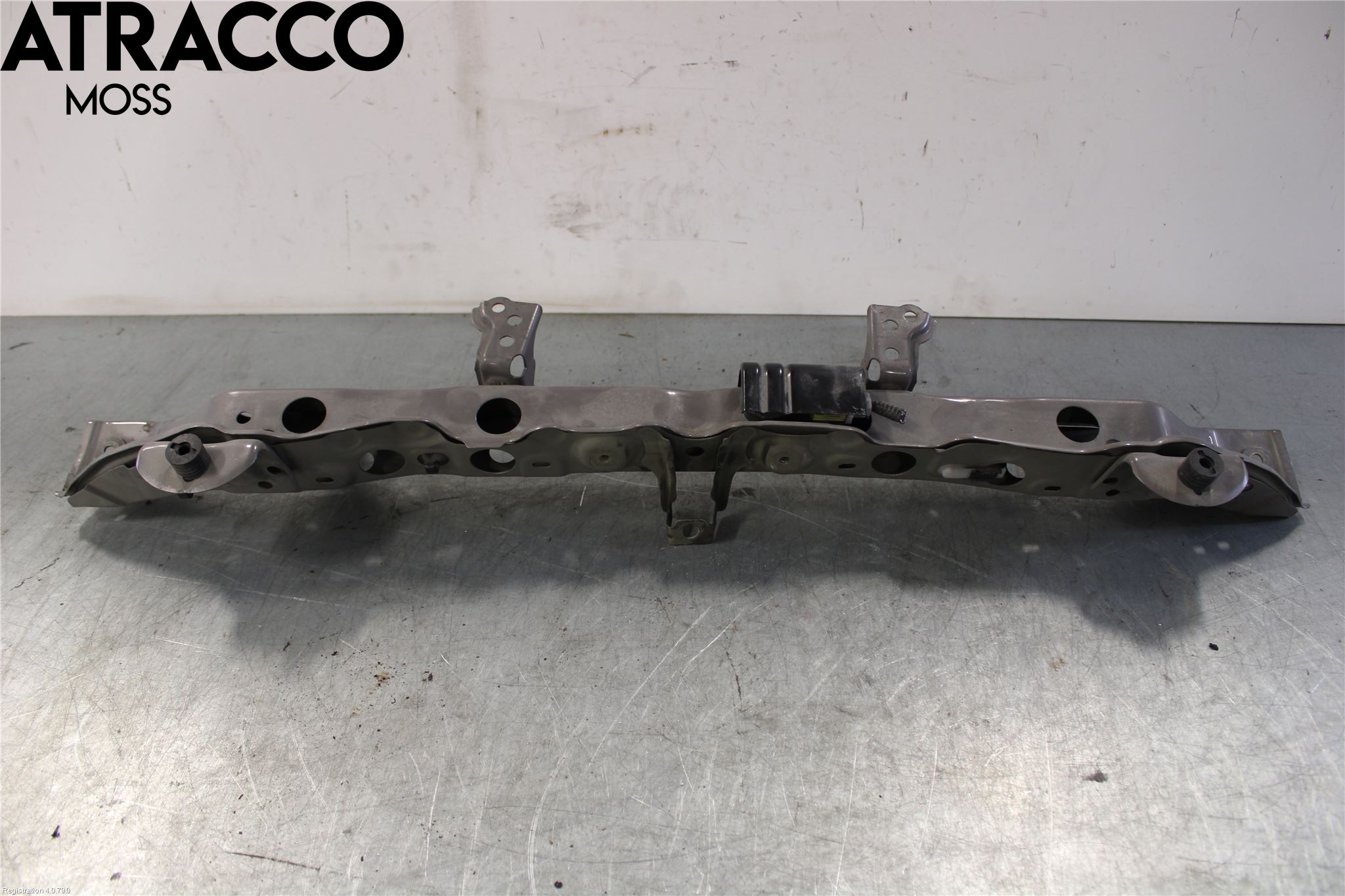 Toyota YARIS XP130 15-20 Radiator Feste - Ramme - Bjelk