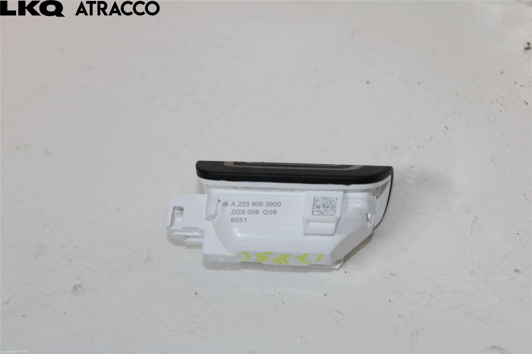 Mercedes-Benz MB C-KLASS (W206) 21- Innr Dørlys