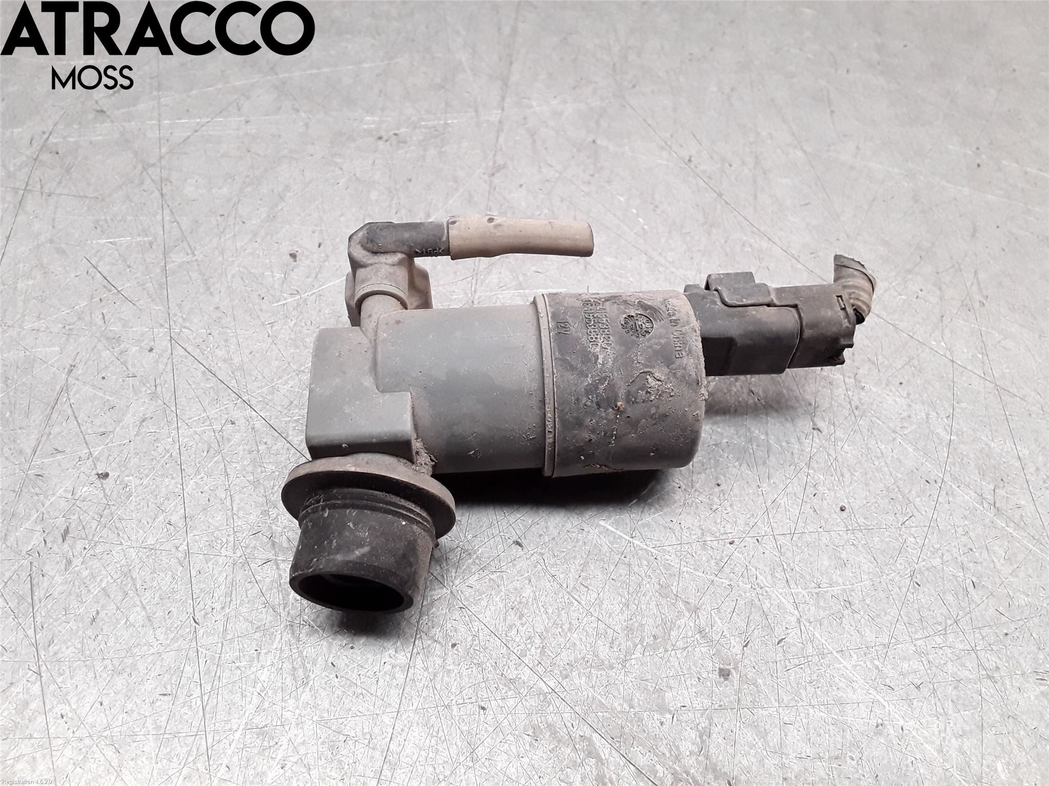 Nissan QASHQAI+2  08-10 Spylerpumpe Frontrute