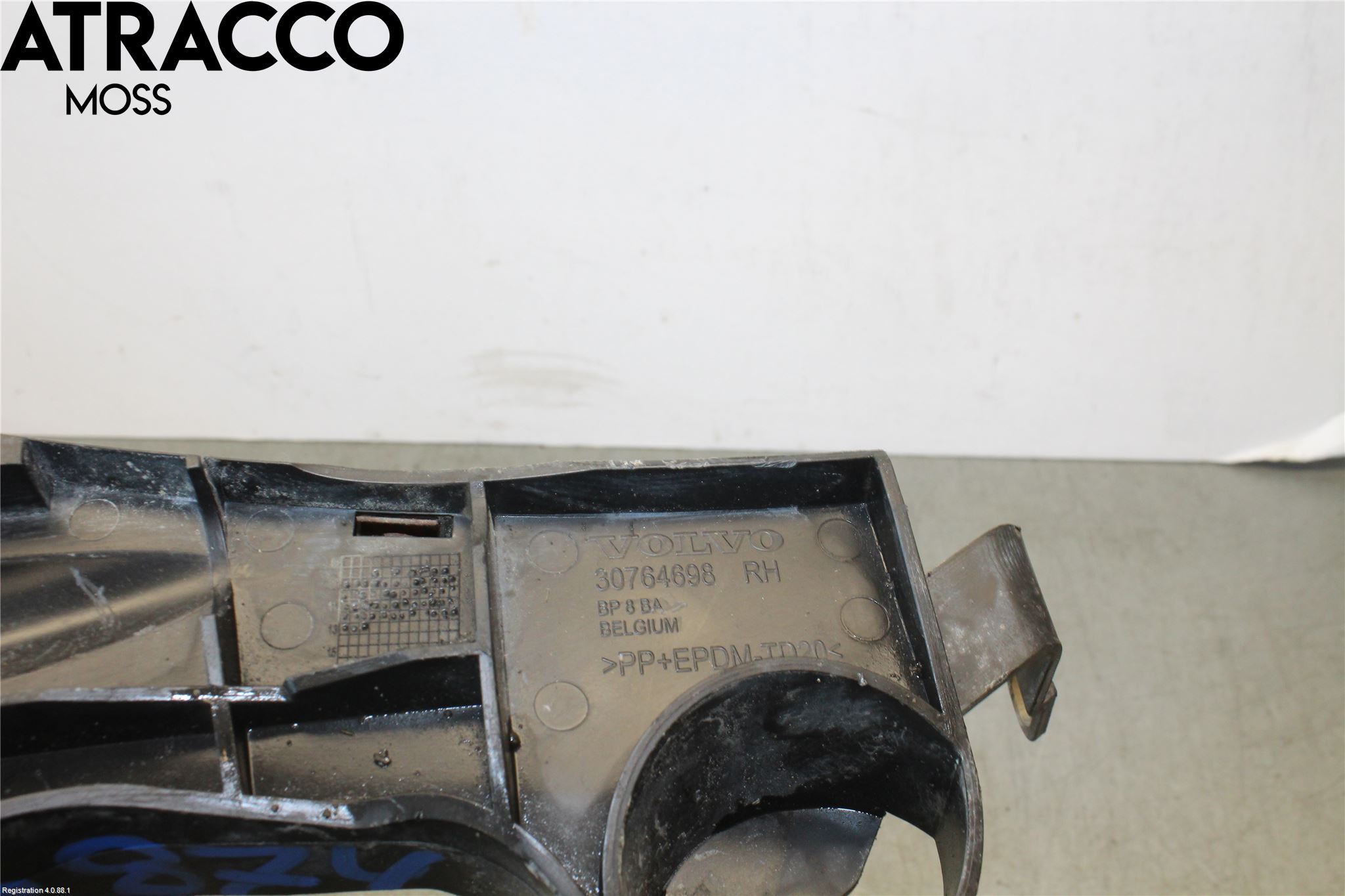 Volvo XC60 09-13 Støtfanger Bak Hjørne Høyre