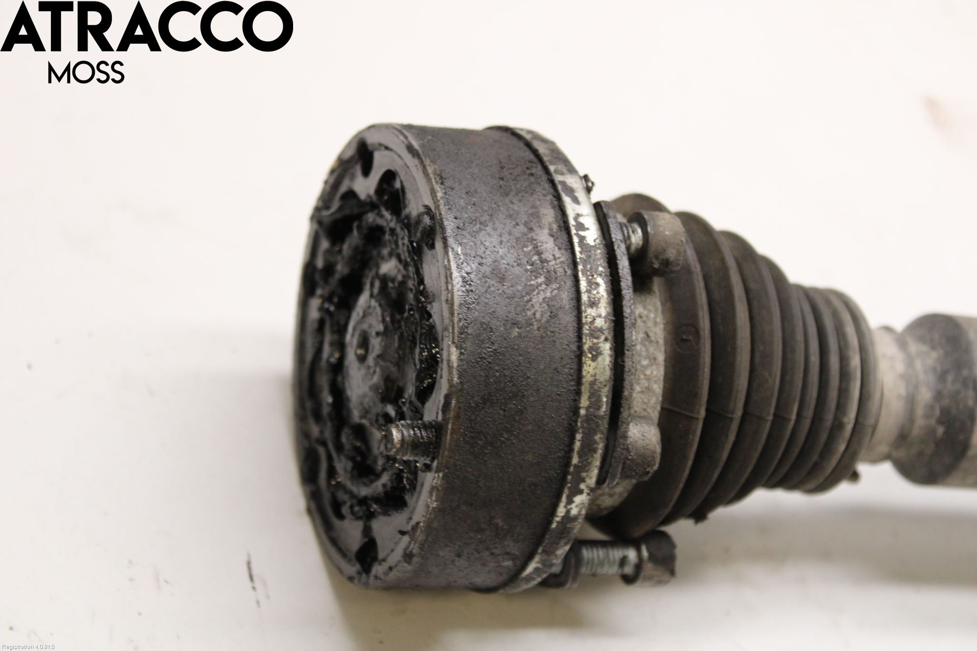 Audi A3/S3 05-13 Drivaksel Foran Kompl Høyre