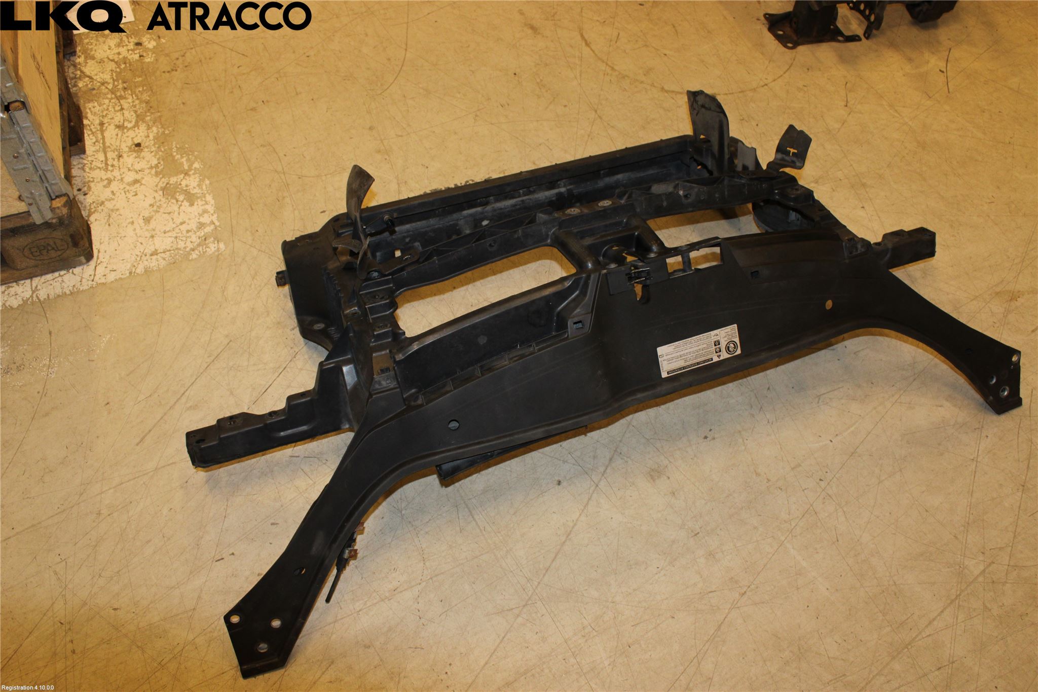 Volkswagen VW JETTA V 06-10 Radiator Feste - Ramme - Bjelk