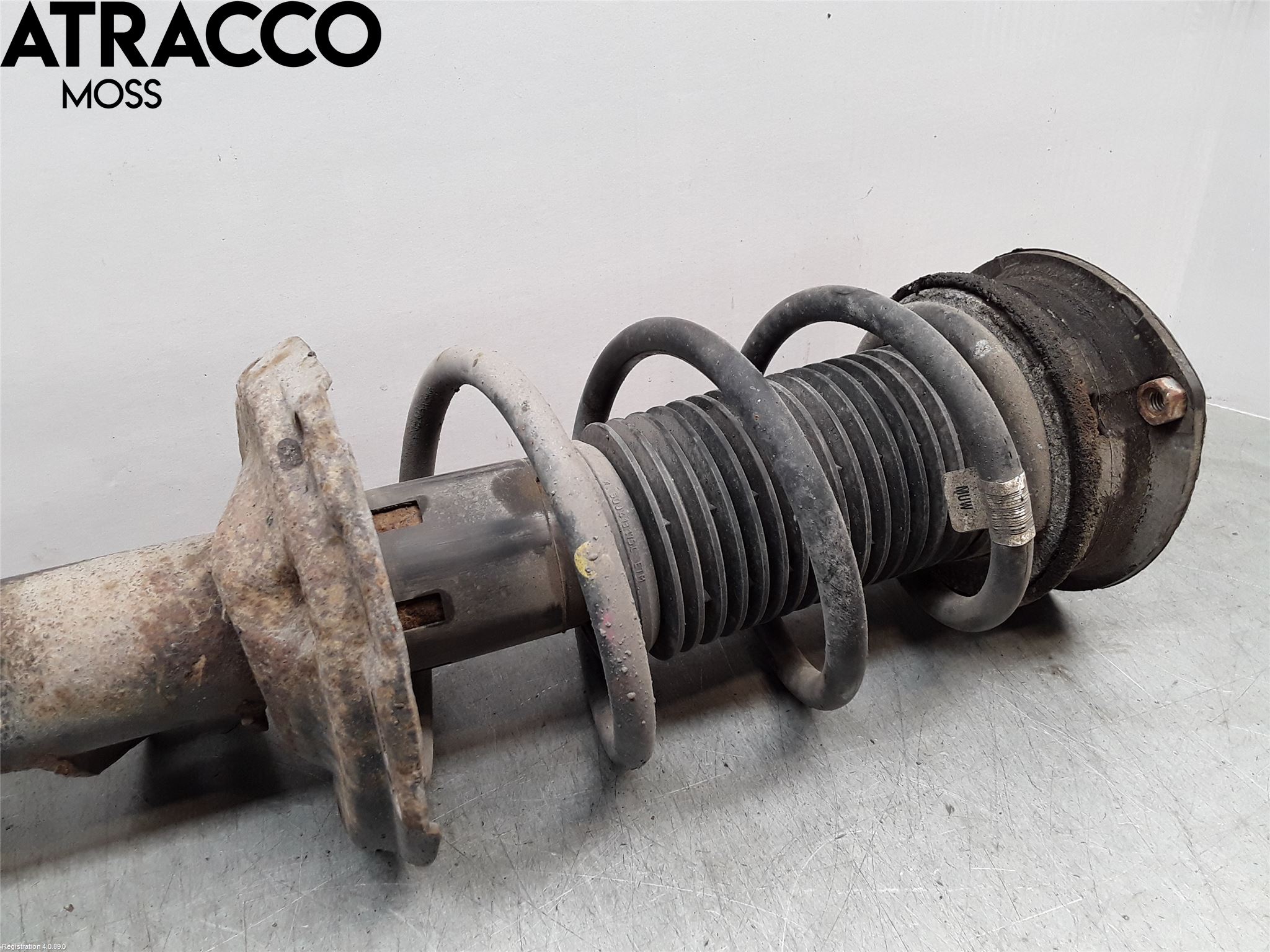 Volkswagen VW PASSAT 15-19 Fjærbein Foran Høyre