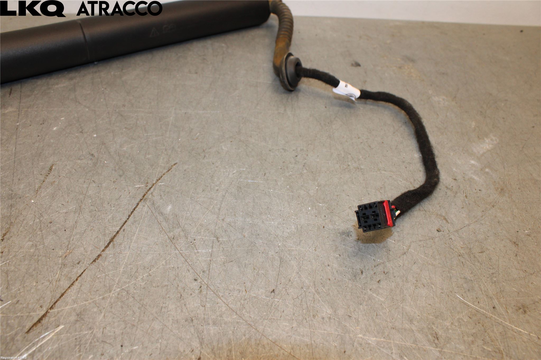 Volkswagen VW PASSAT 15-19 Bakluke Demper-Gassfjær