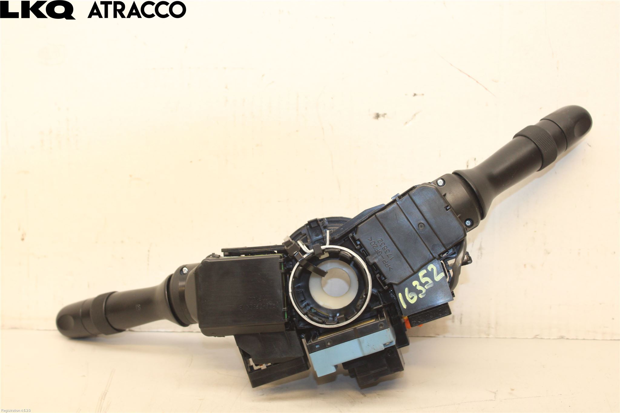 Toyota AVENSIS 09-15 Bryter Ratt Kombi H Og V