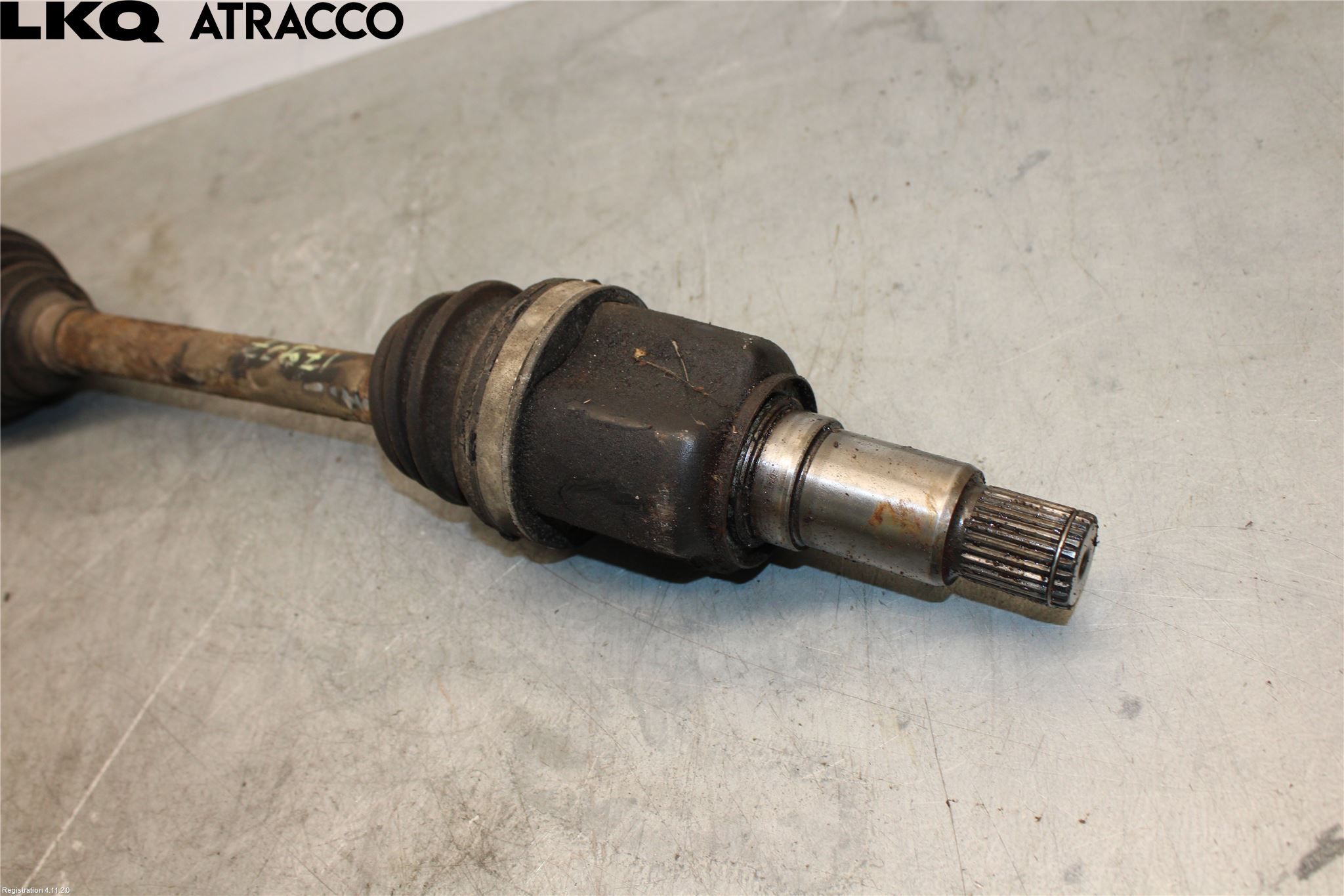 Suzuki GRAND VITARA II 06-14 Drivaksel Foran Kompl Høyre