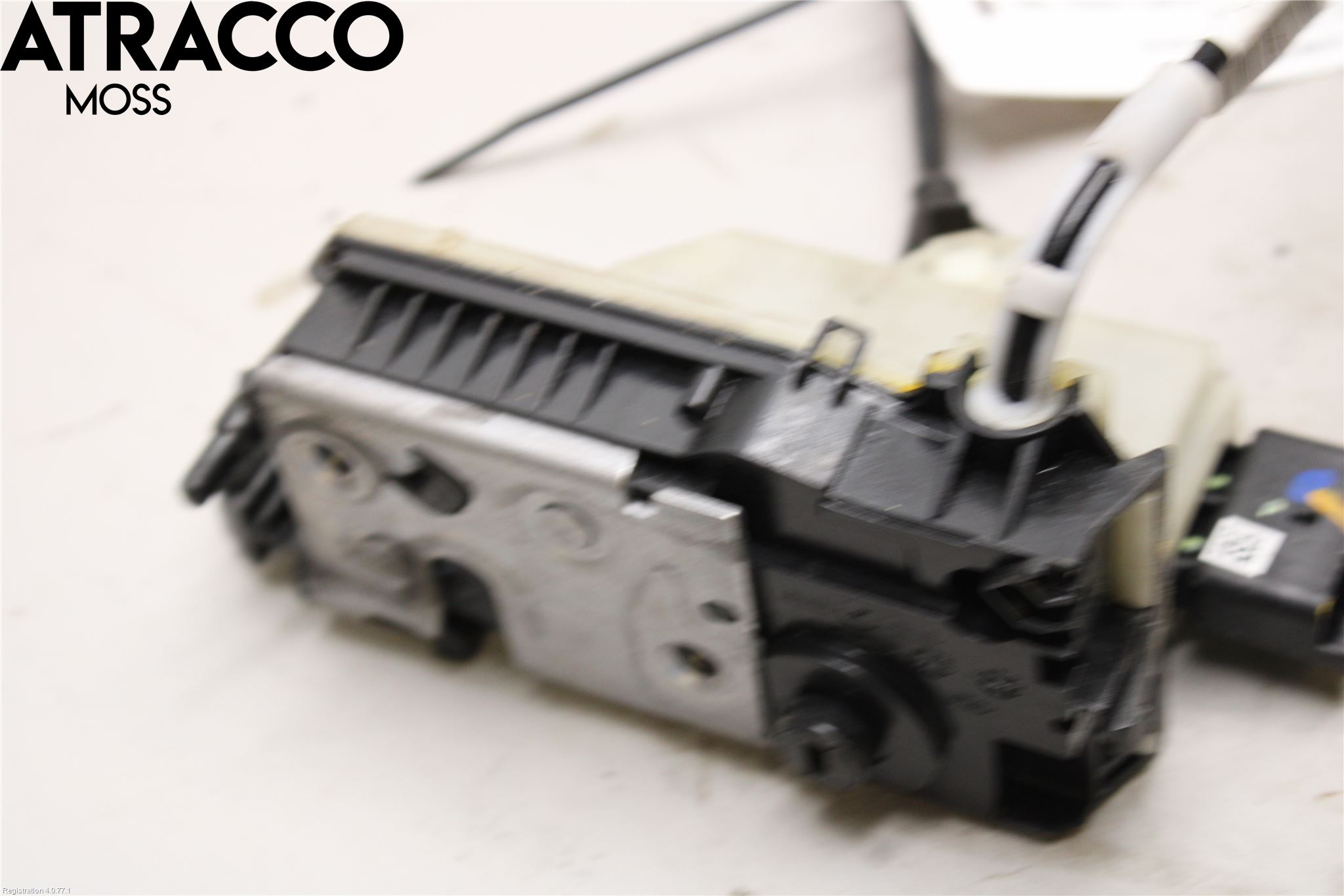 Peugeot 208 12-15 Dørlås - Låsekasse